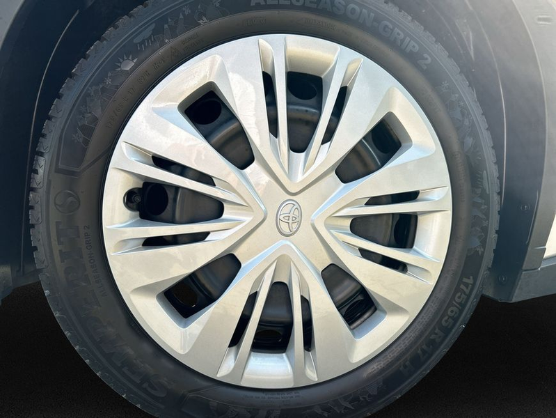 Toyota Aygo X X S-CVT Business Edition — photo 7