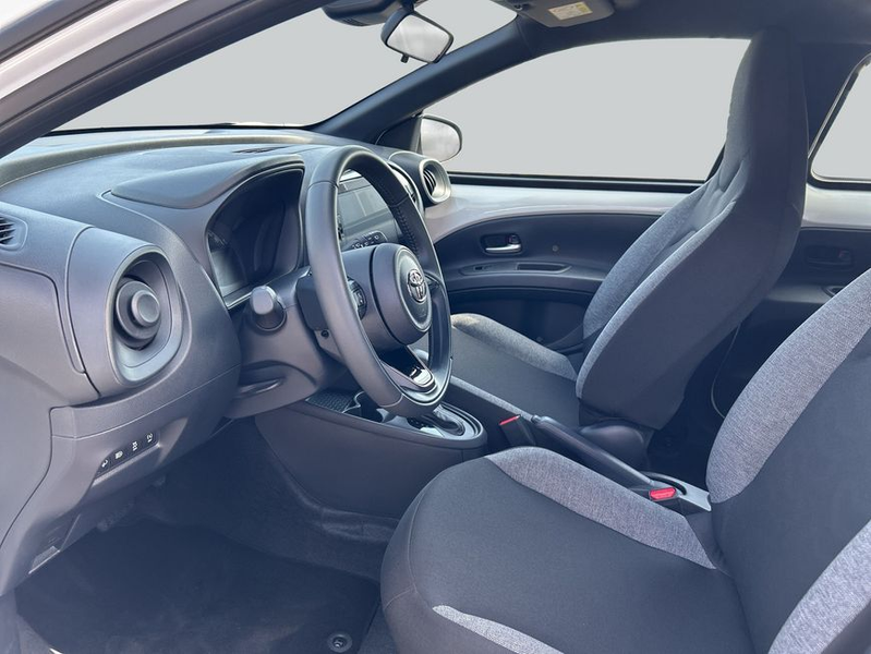 Toyota Aygo X X S-CVT Business Edition — photo 9