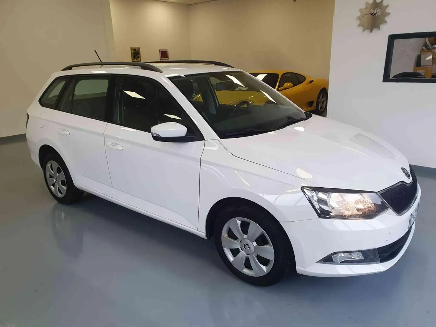 Skoda Fabia 1.2 TSI Wagon Style Wit - 2