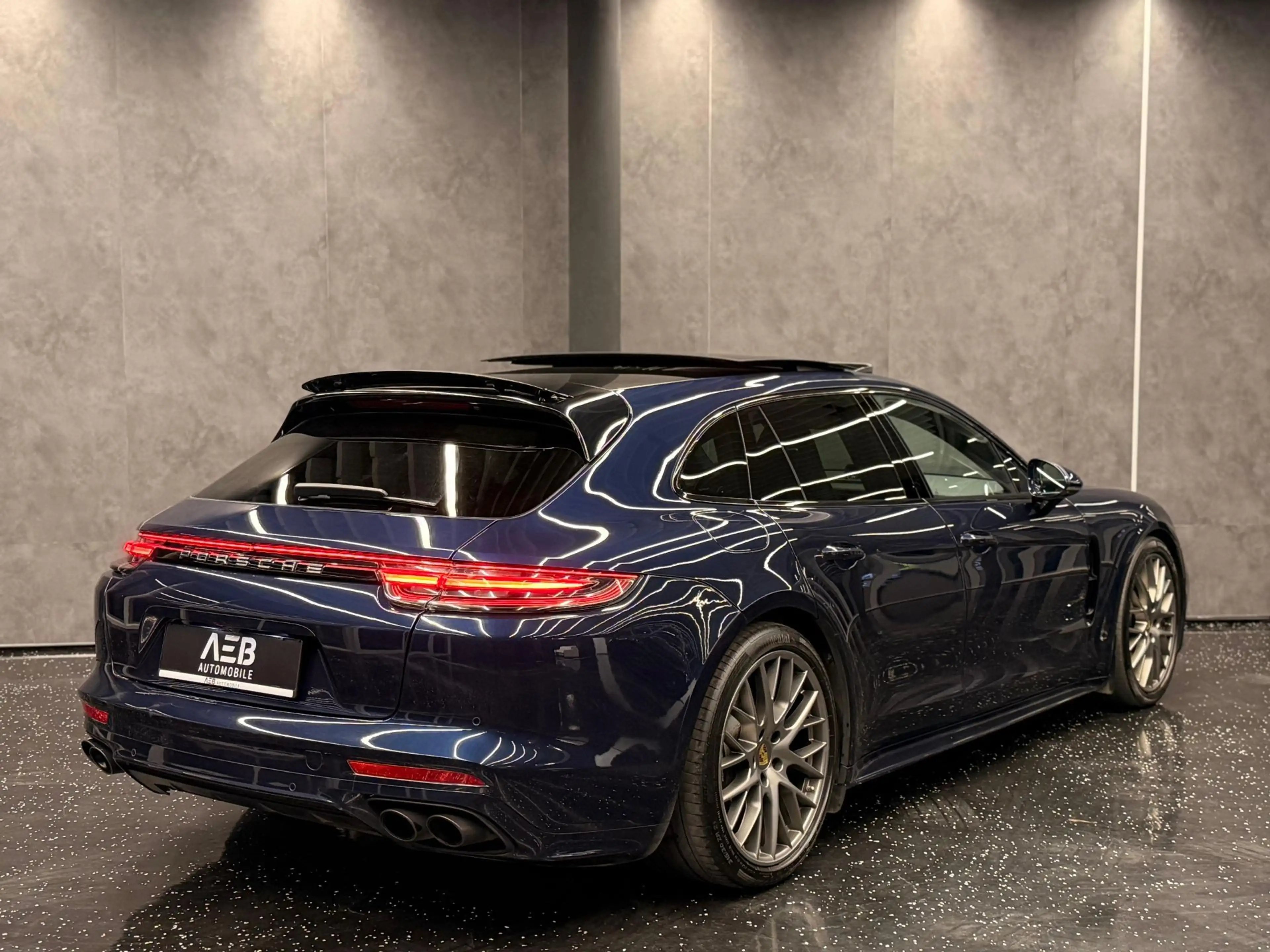 Porsche Panamera Sport Turismo 2.9 E-Hybrid**Sport Design**Matrix* — photo 12
