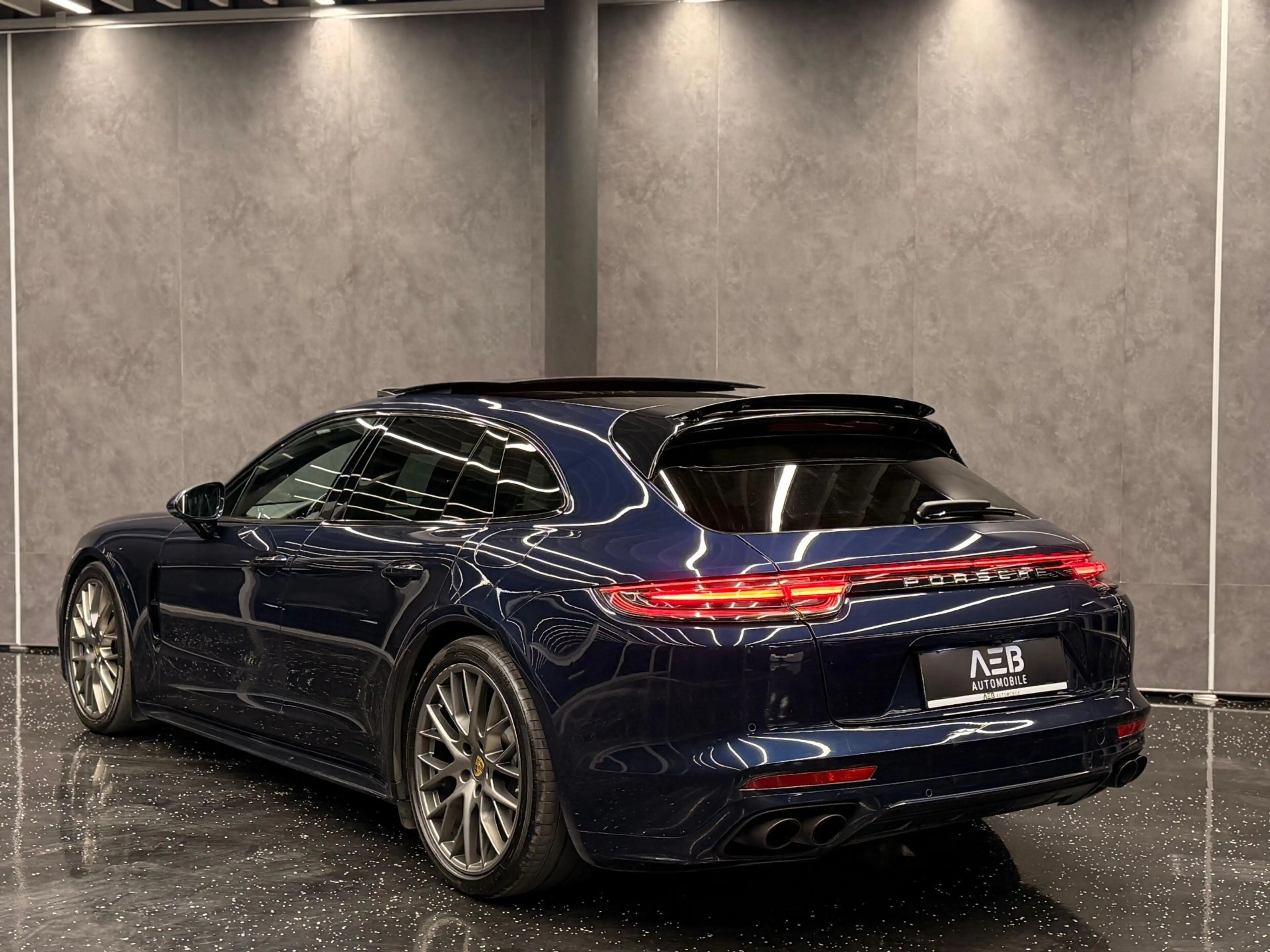 Porsche Panamera Sport Turismo 2.9 E-Hybrid**Sport Design**Matrix* — photo 8