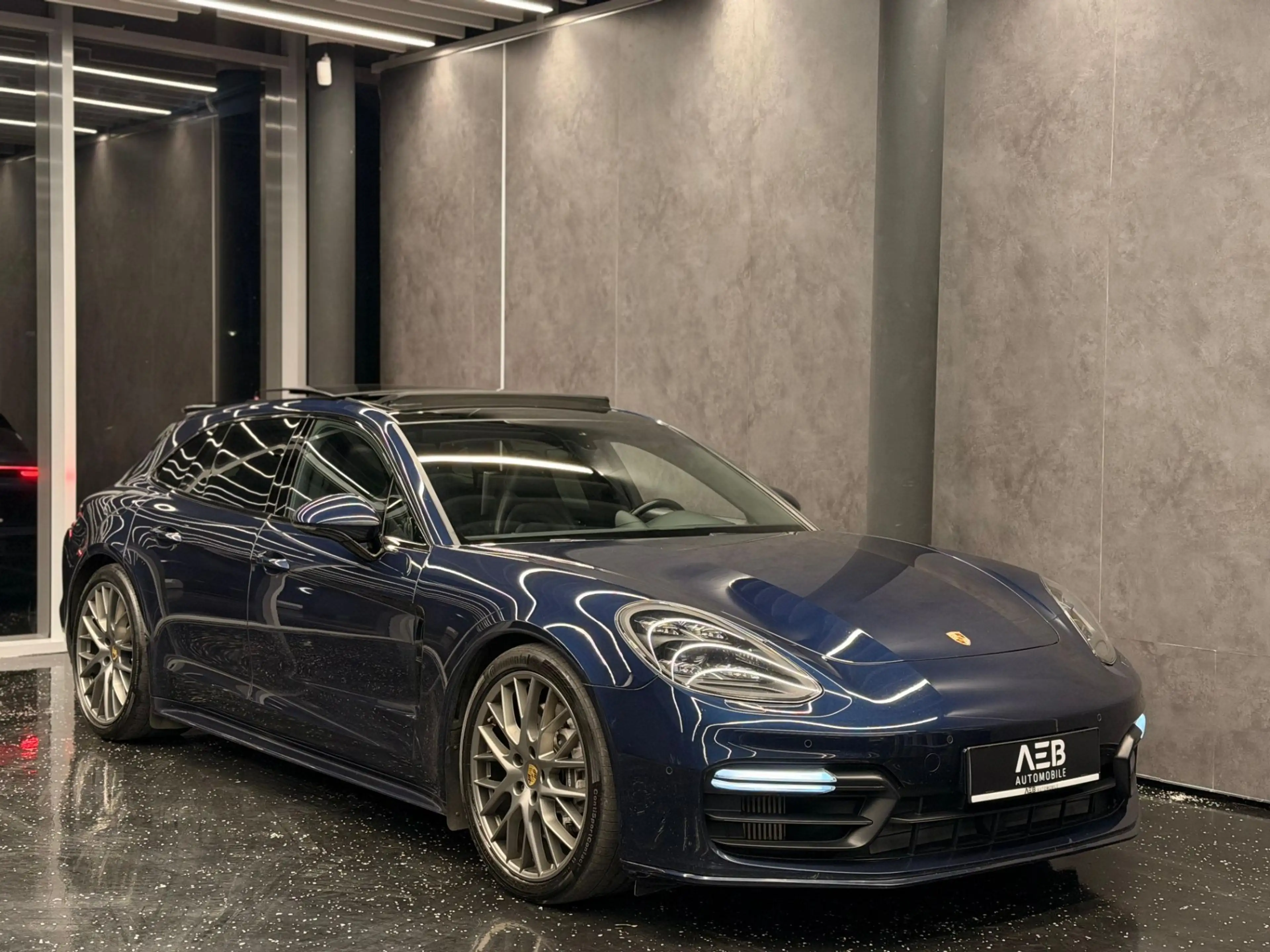 Porsche Panamera Sport Turismo 2.9 E-Hybrid**Sport Design**Matrix* — photo 3