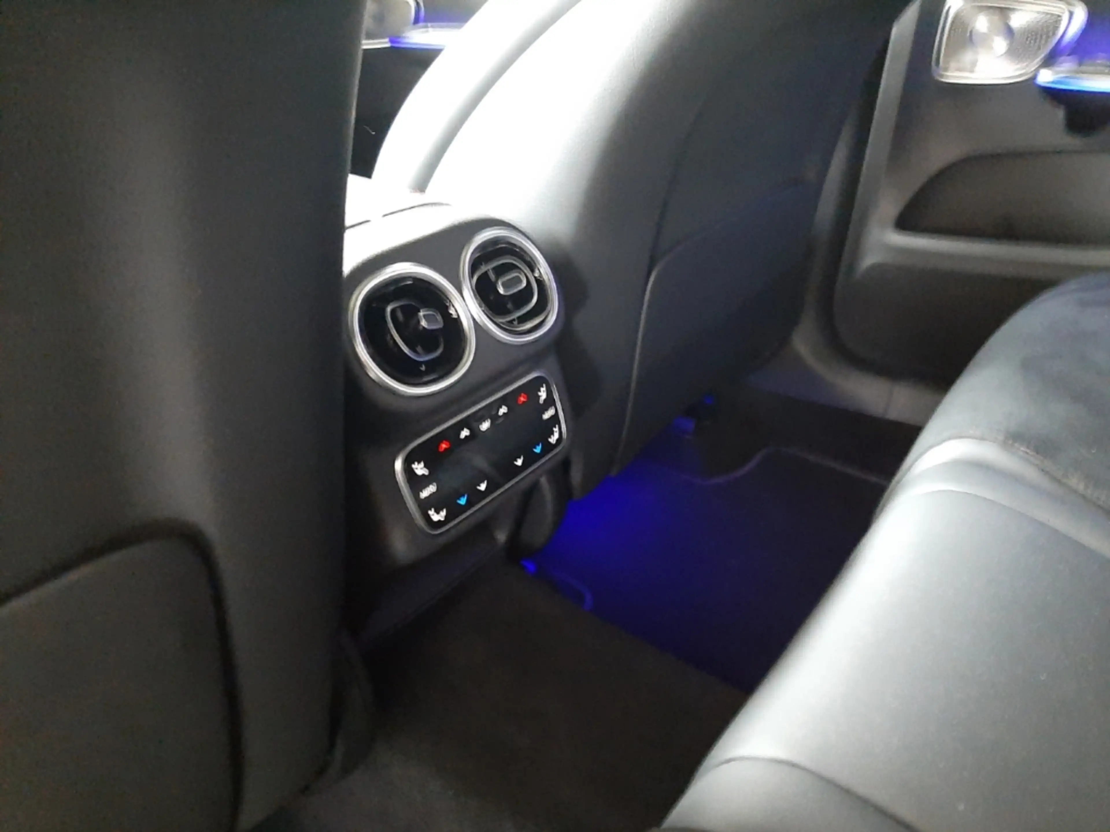 Mercedes-Benz GLC 43 AMG Premium Plus Pano AHK Night II — photo 13