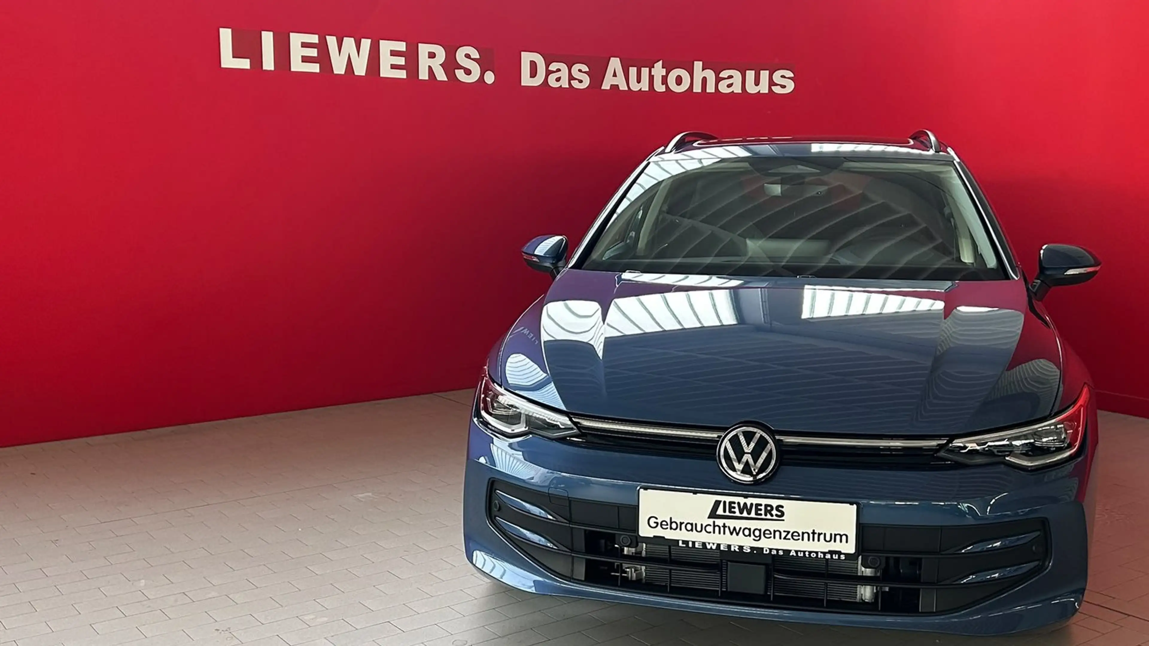Volkswagen Golf Variant Business mHeV DSG — photo 2