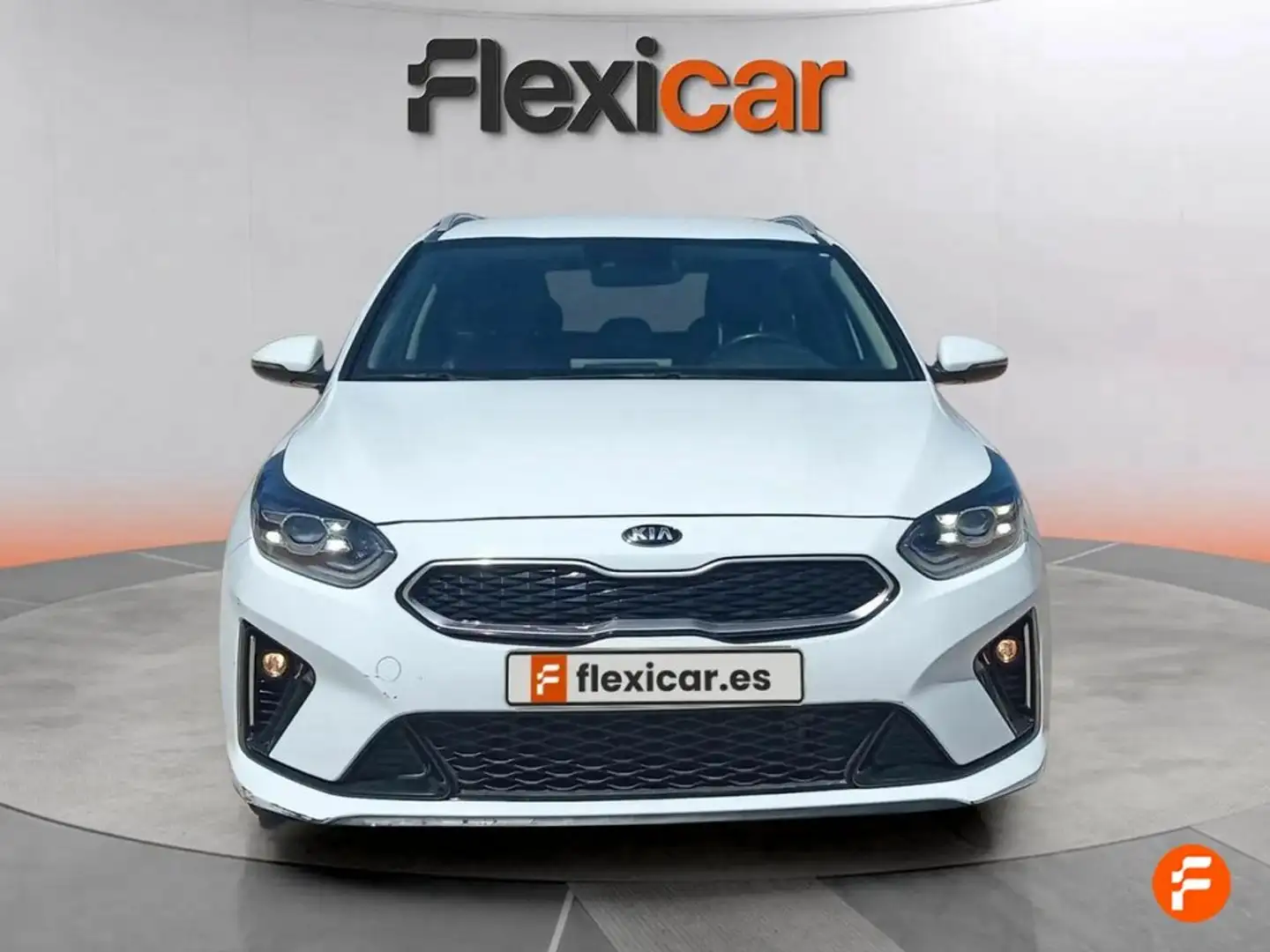 Kia Ceed / cee'd Tourer 1.6 MHEV 100kW GT Line DCT Amarillo - 2