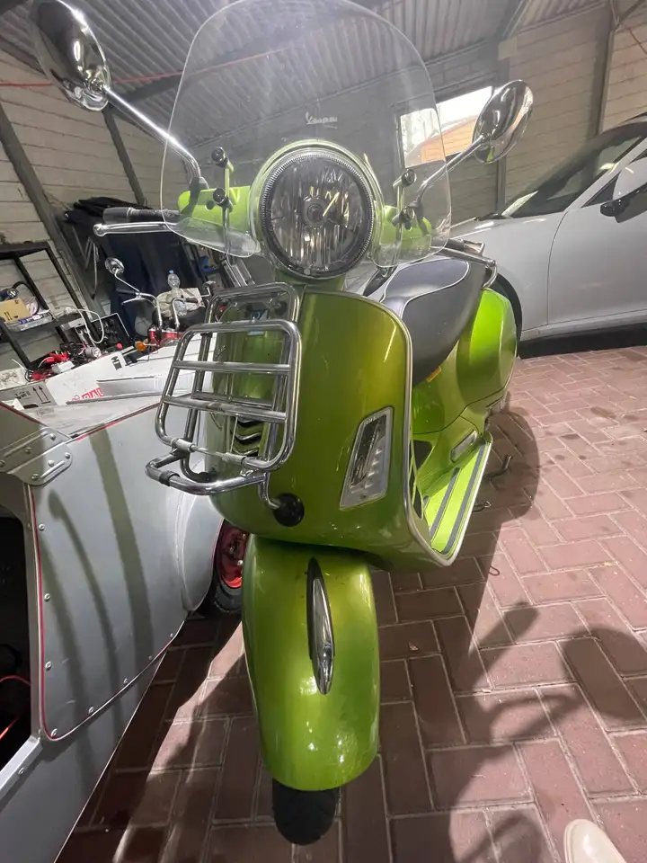 Piaggio GTS 300