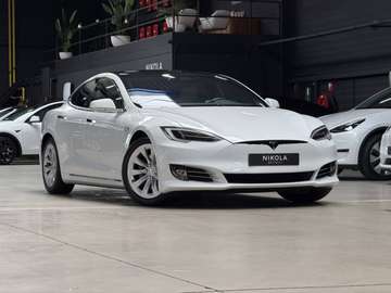 LONG RANGE - ALL WHEEL DRIVE - HIGHWAY AUTOPILOT