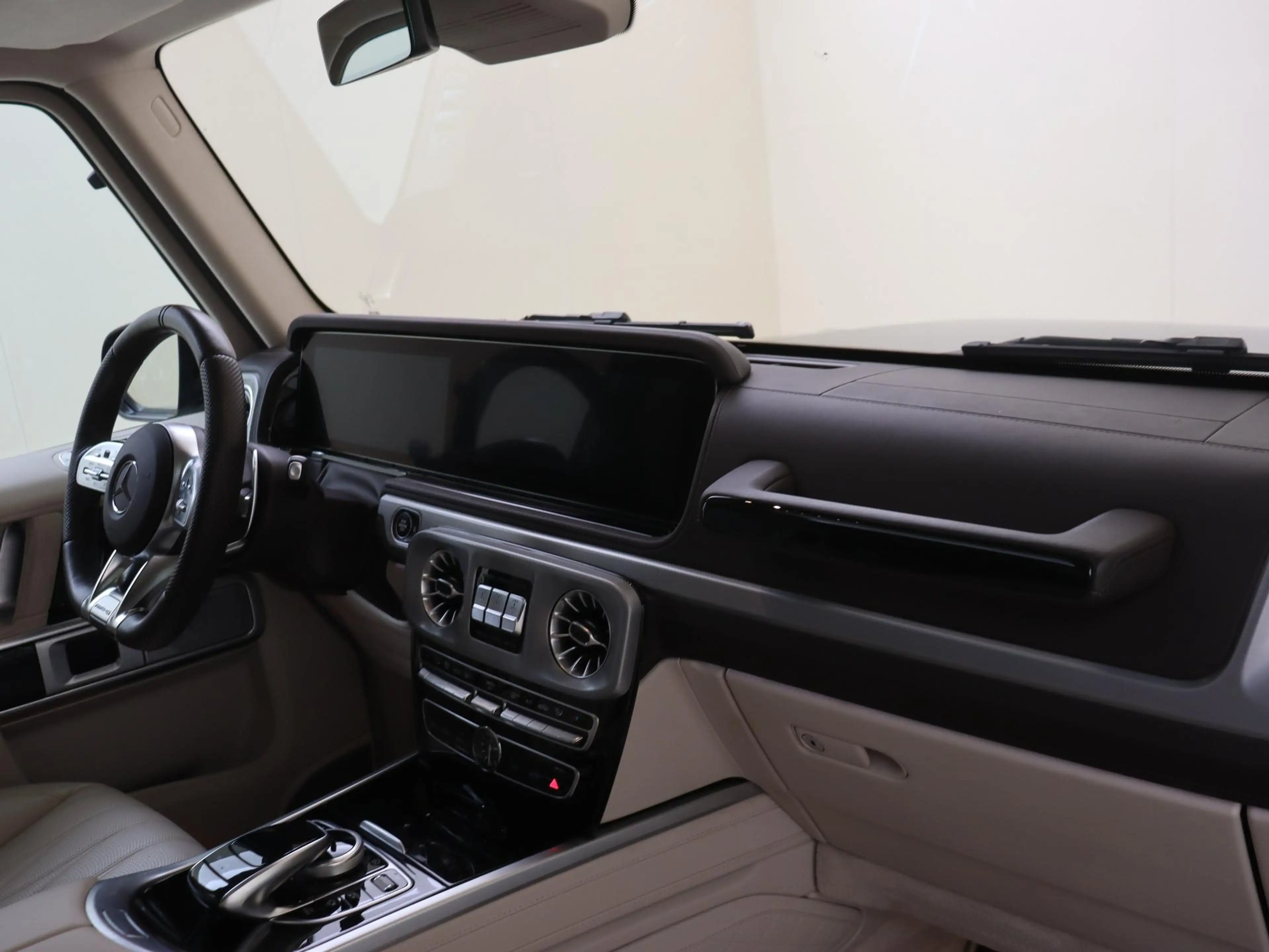 Mercedes-Benz G 63 MANUFAKTUR Grafiet /Massage stoelen /Burmester — photo 12