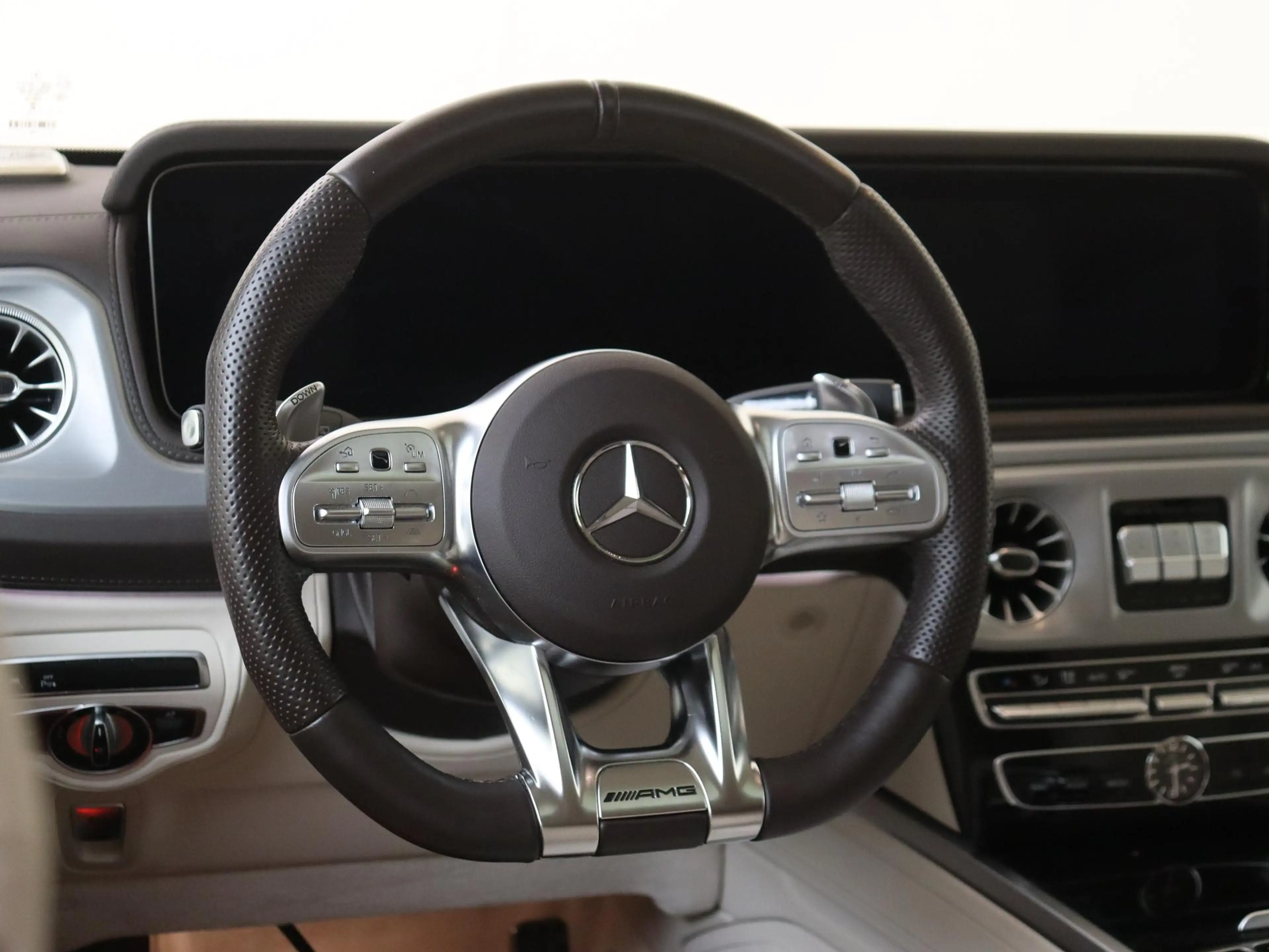 Mercedes-Benz G 63 MANUFAKTUR Grafiet /Massage stoelen /Burmester — photo 13