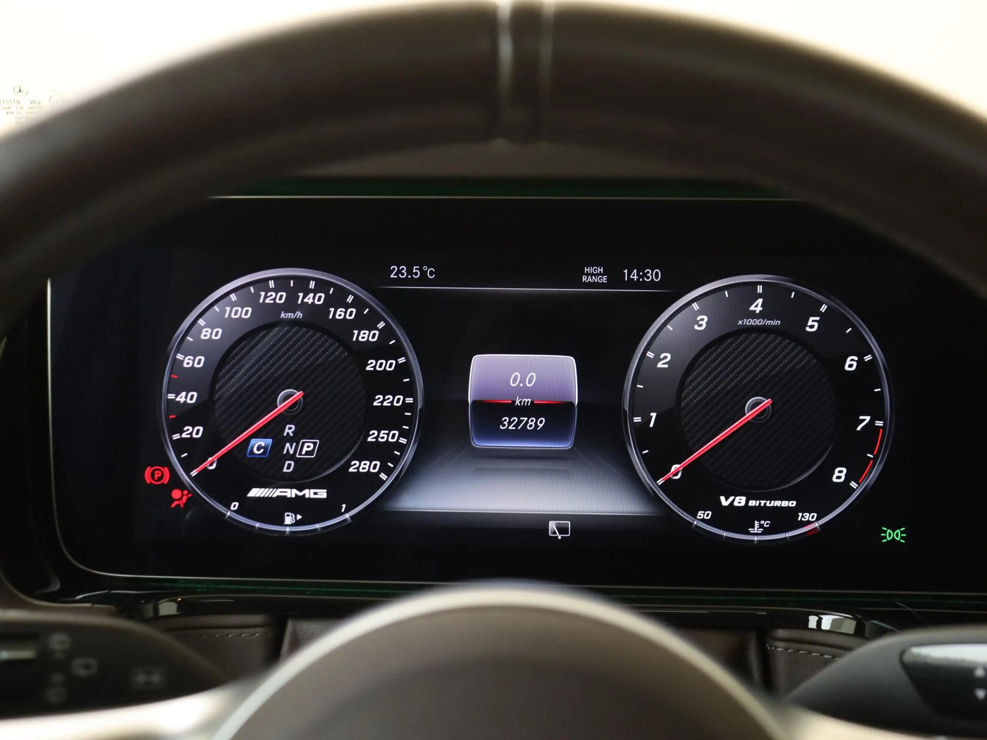 Mercedes-Benz G 63 MANUFAKTUR Grafiet /Massage stoelen /Burmester — photo 14