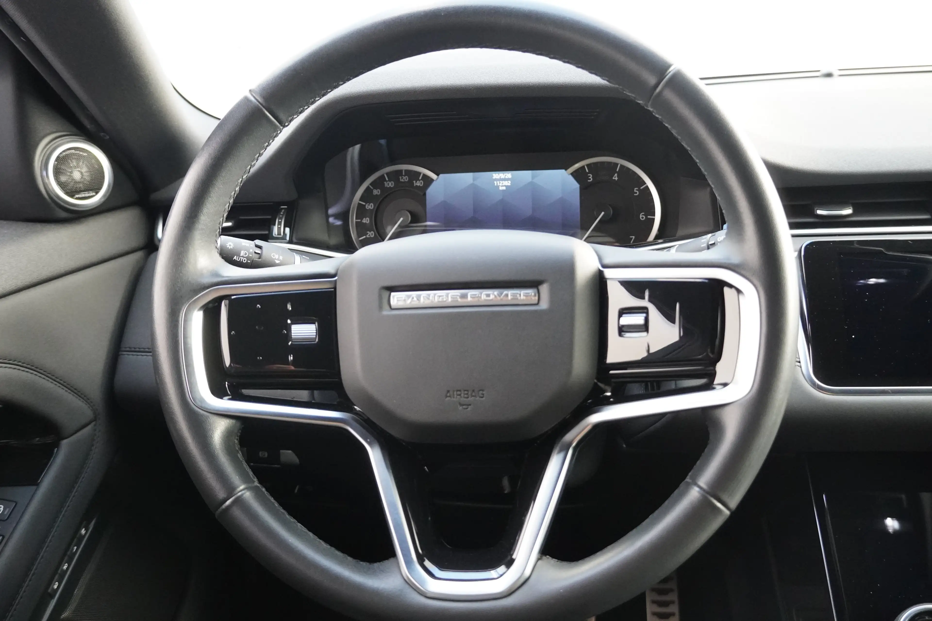 Land Rover Range Rover Evoque RRE P200 SE — photo 14