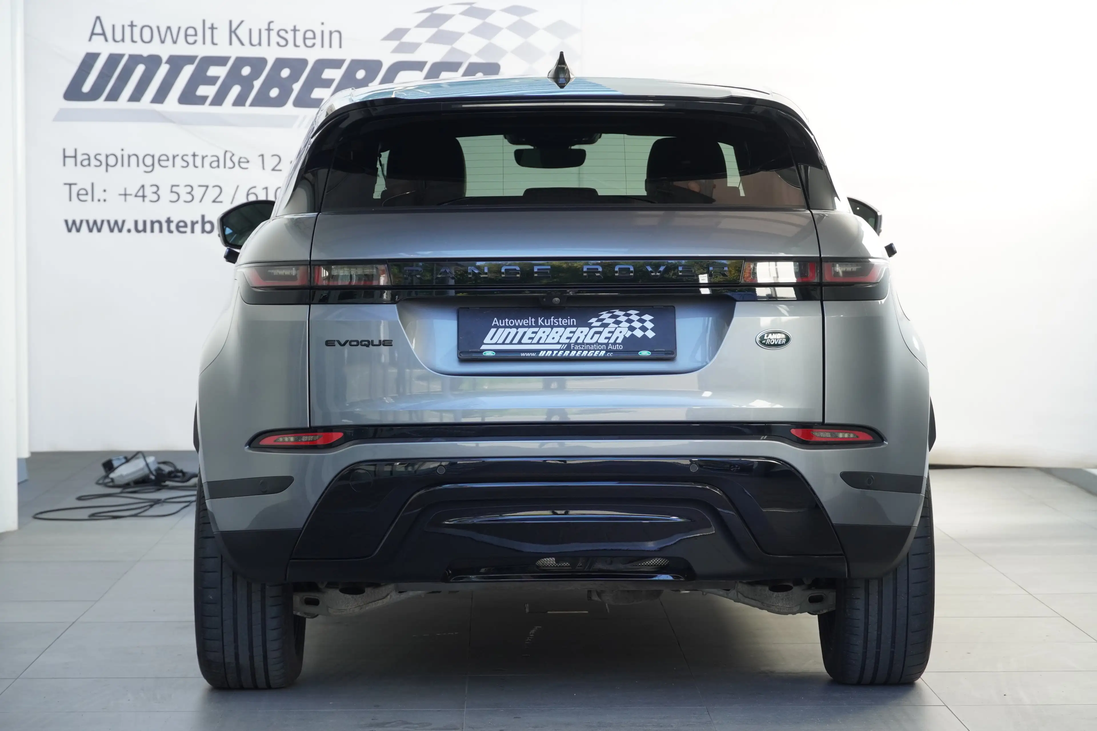 Land Rover Range Rover Evoque RRE P200 SE — photo 6