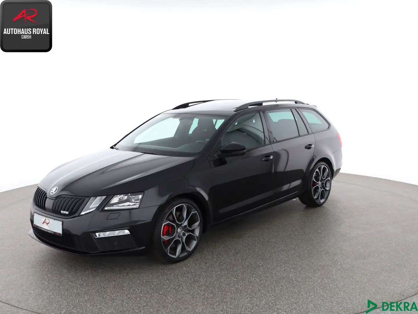 Skoda Octavia Octavia Combi 2.0 TSI RS VIRTUAL,PANORAMA,1.HAND Schwarz - 1