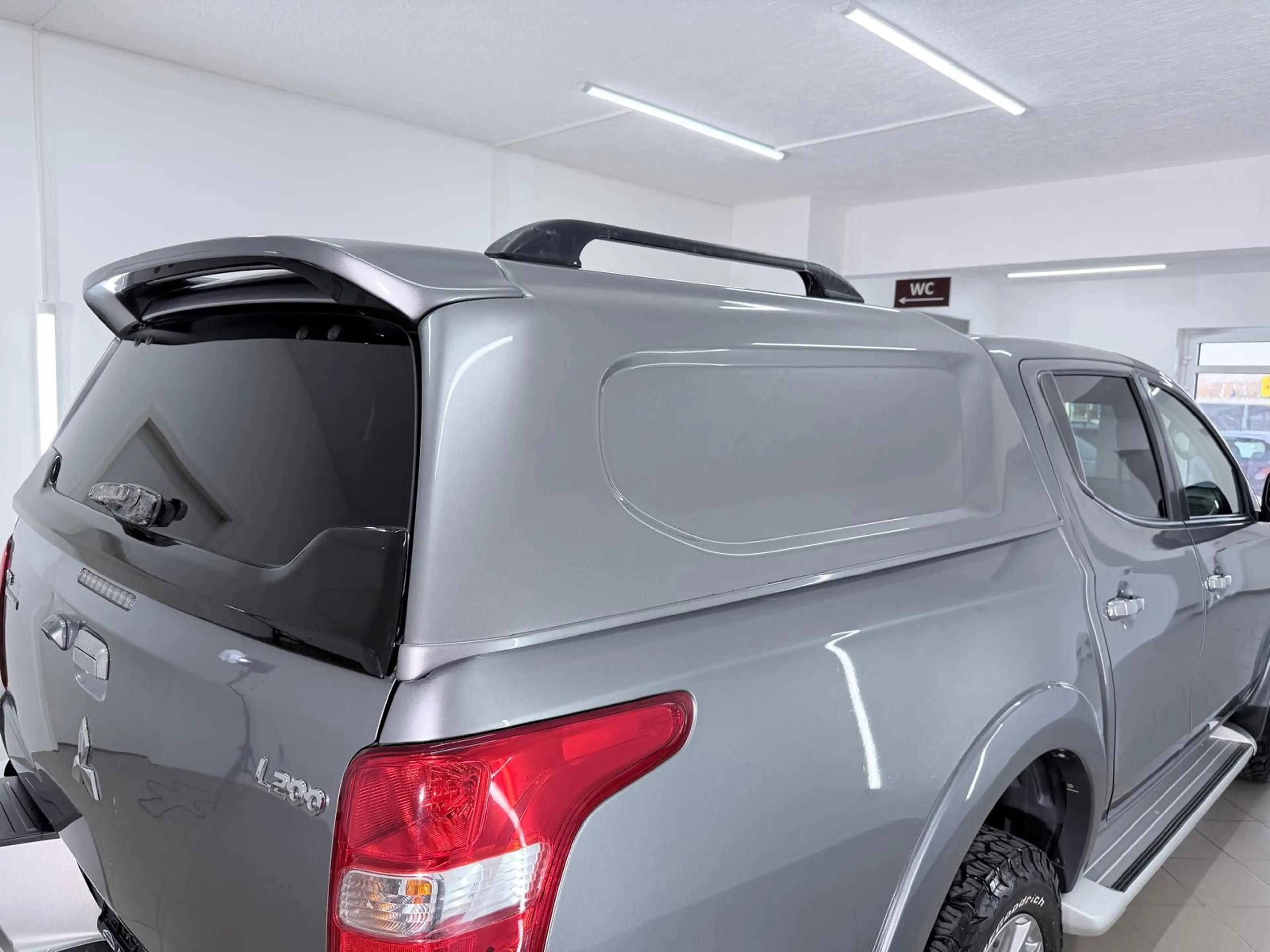 Mitsubishi L200 Doppelkabine 4WD*NAV*PDC*TÜV NEU* — photo 7