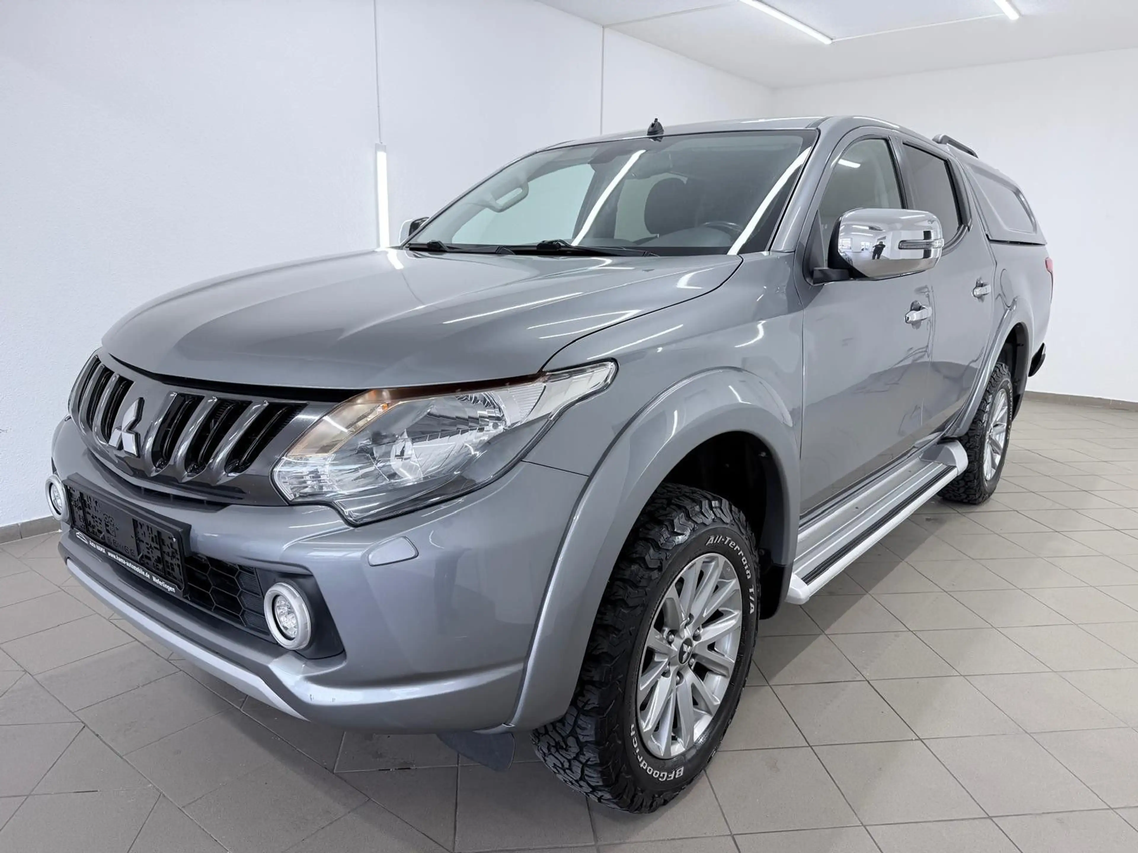 Mitsubishi L200 Doppelkabine 4WD*NAV*PDC*TÜV NEU*