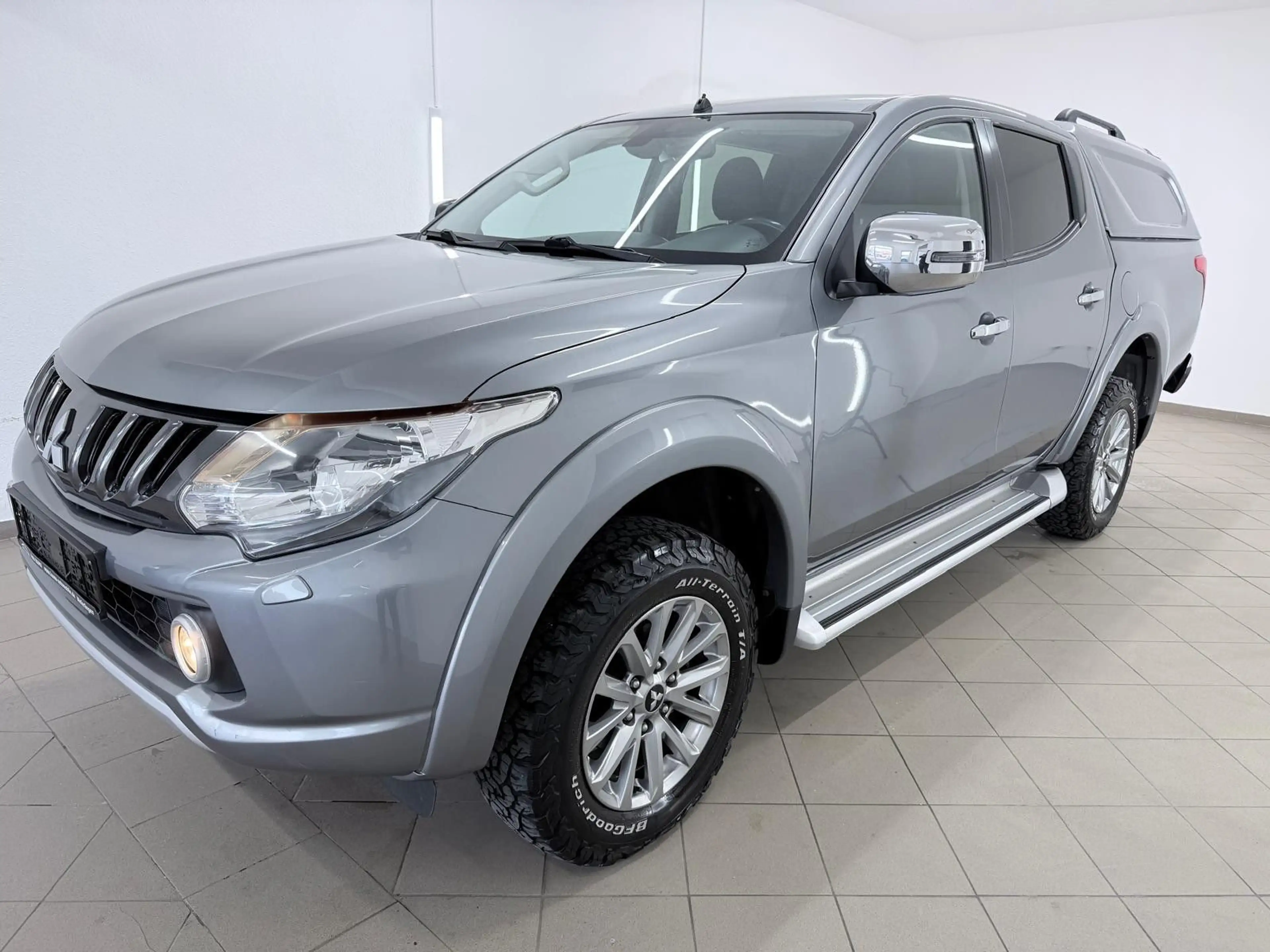Mitsubishi L200 Doppelkabine 4WD*NAV*PDC*TÜV NEU* — photo 10