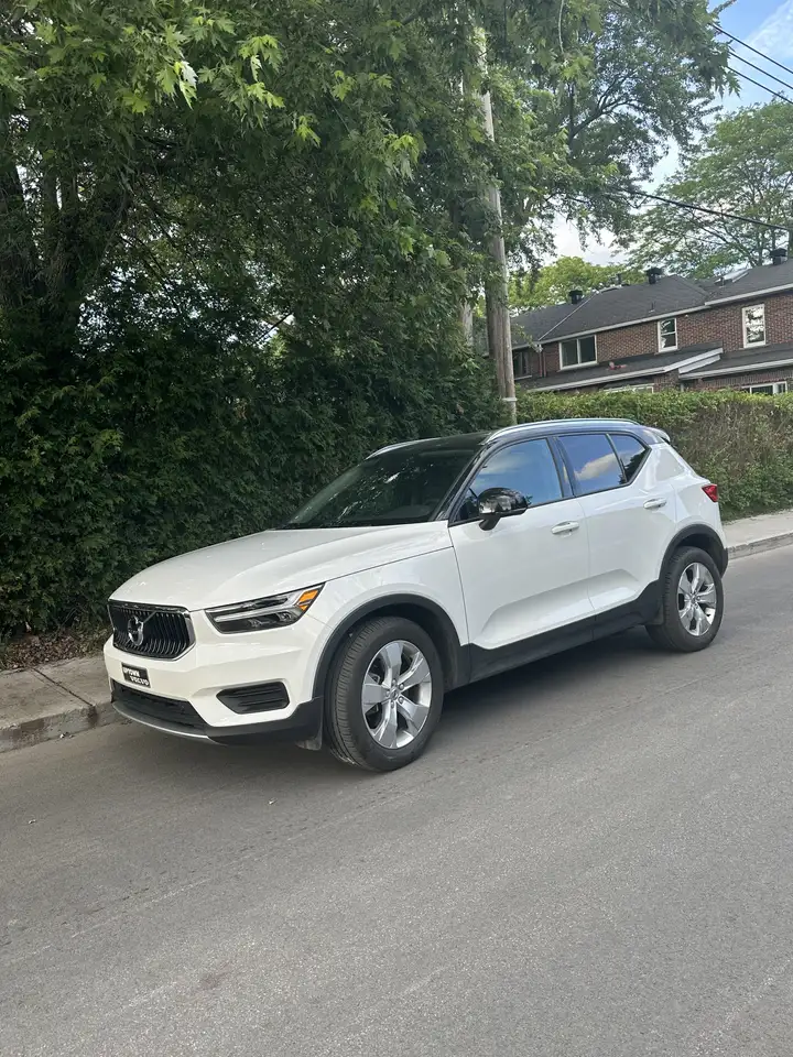 Volvo XC40 снимка Volvo XC40