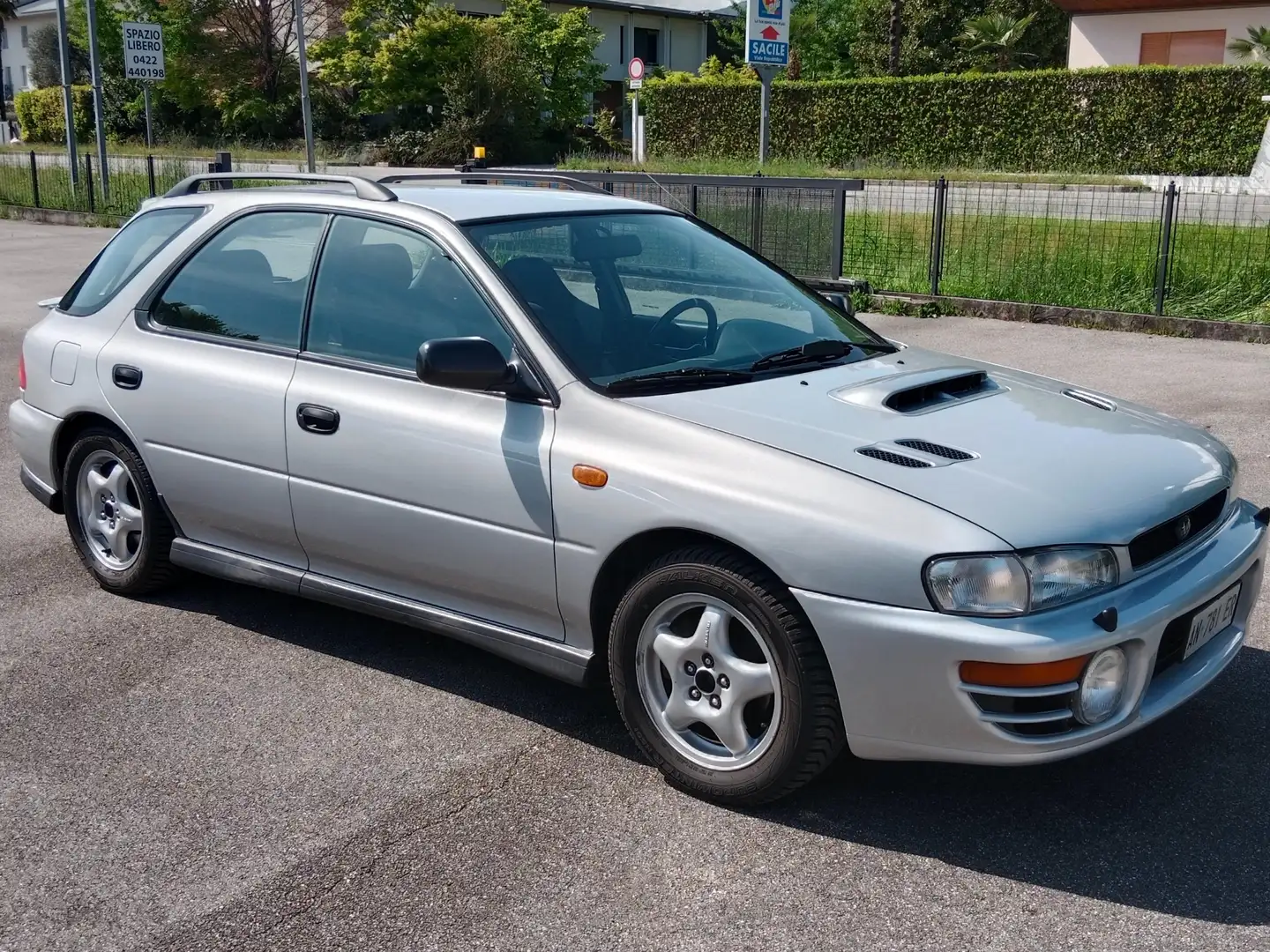 Subaru Impreza Impreza CW 2.0 turbo 4wd GT Grau - 1