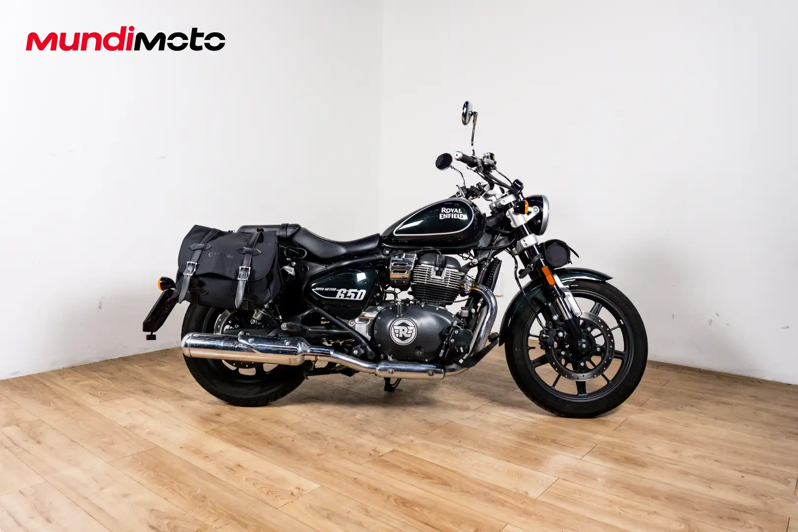 Royal Enfield Super Meteor 650 - 1