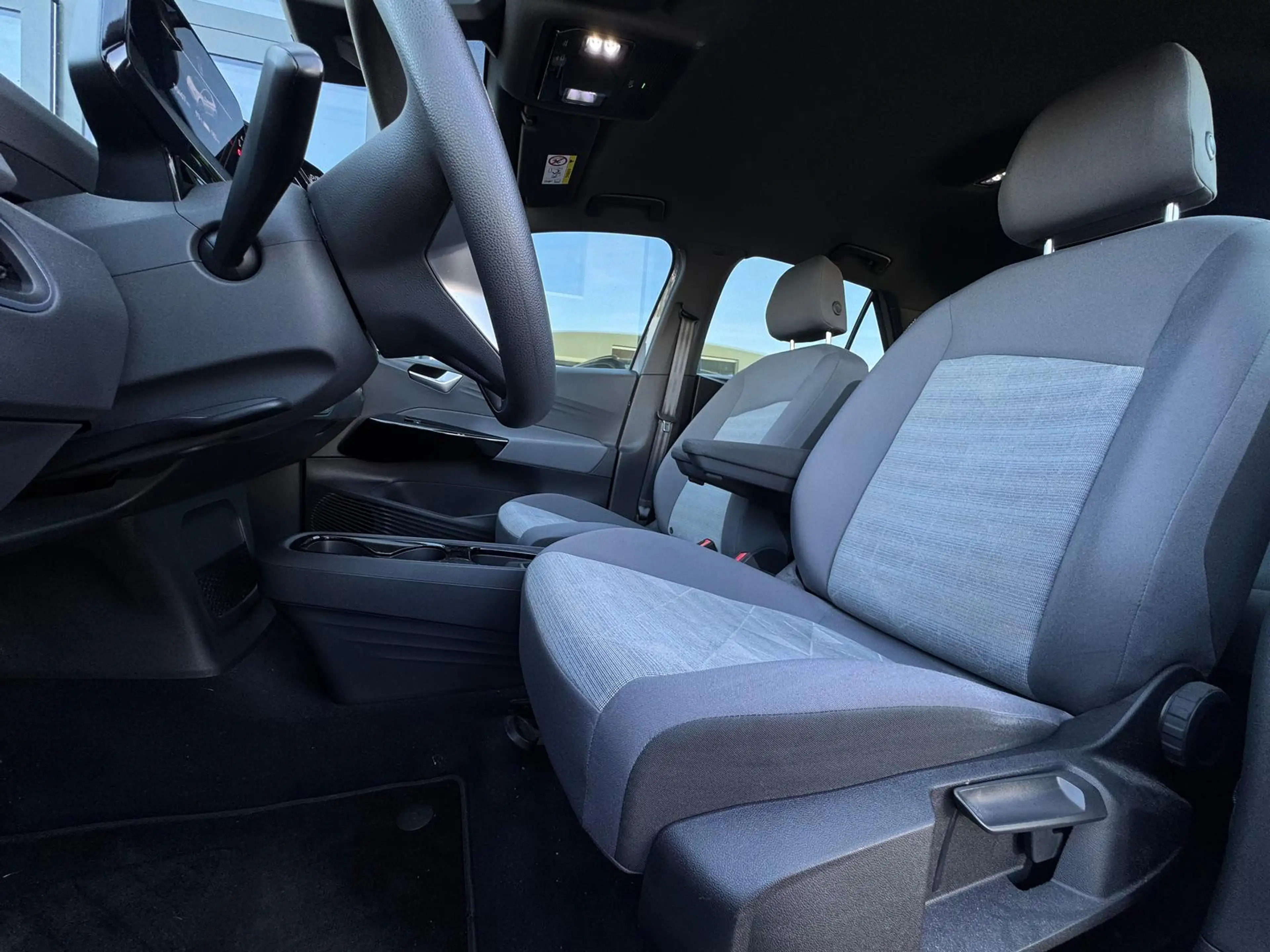 Volkswagen ID.3 Pure Performance 110 kW/LED/KLIMA/AMBIENTE/ — photo 5
