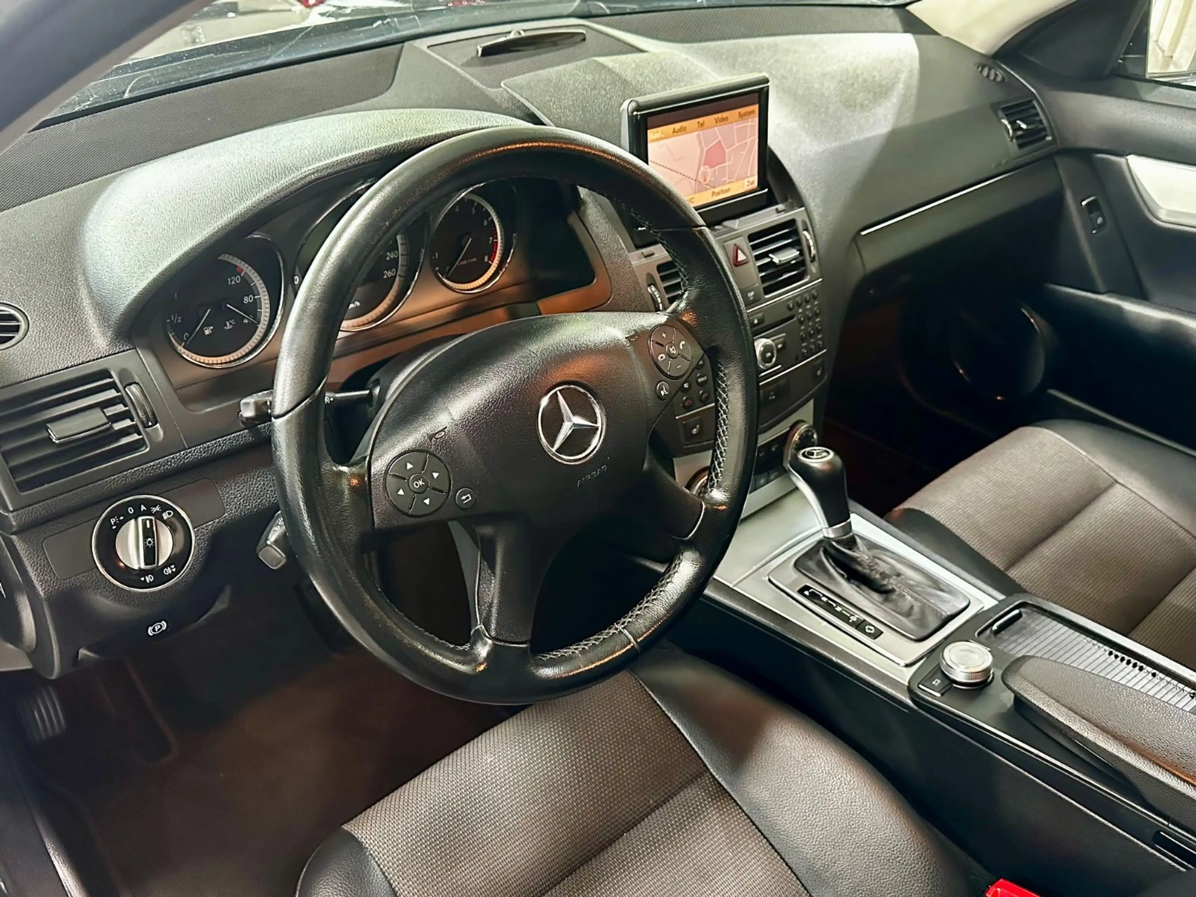 Mercedes-Benz C 250 T CGI BlueEffi,Avantgarde,AHK,Autom,VOLL — photo 11