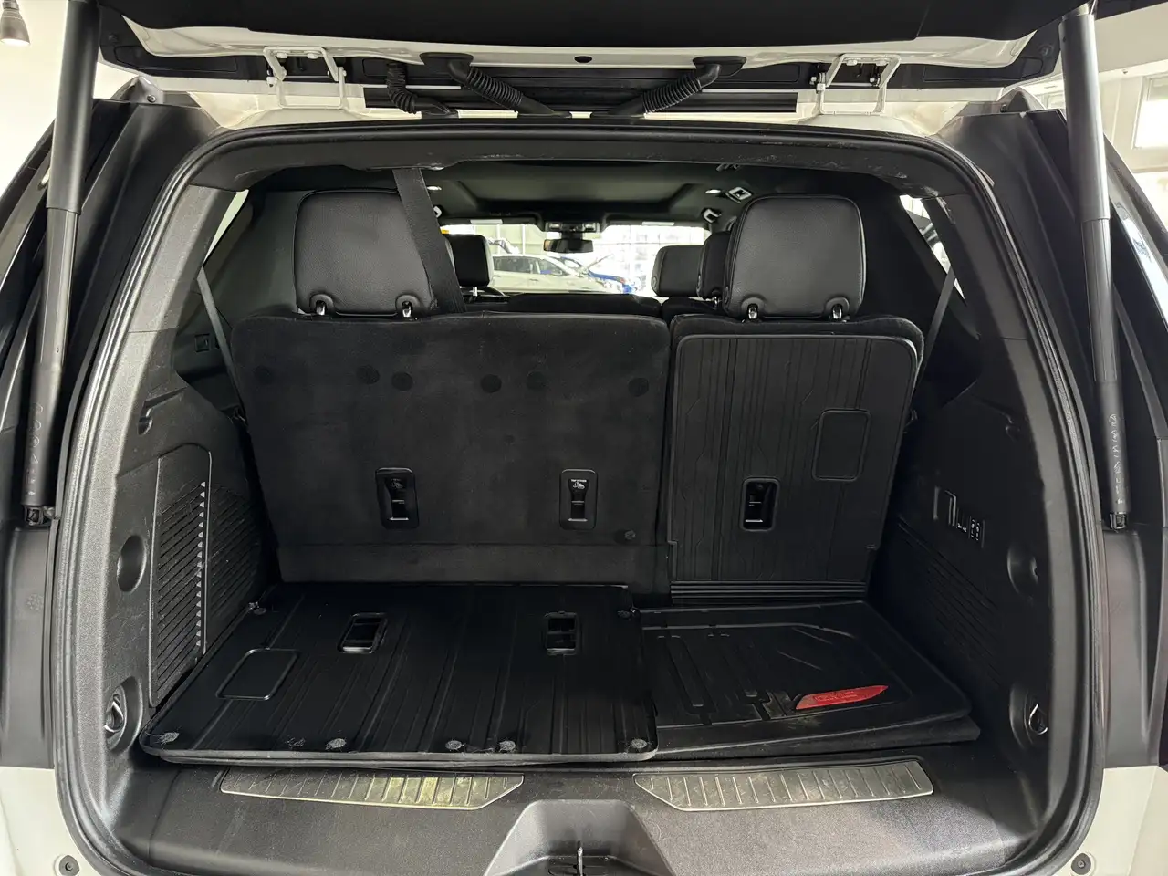 GMC Yukon снимка GMC Yukon