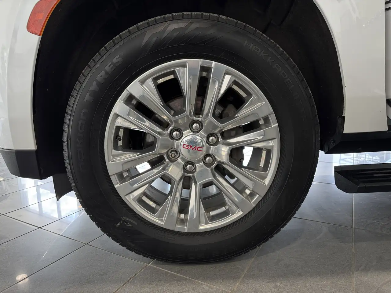 GMC Yukon снимка GMC Yukon