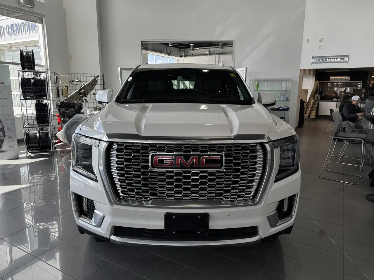 GMC Yukon снимка GMC Yukon