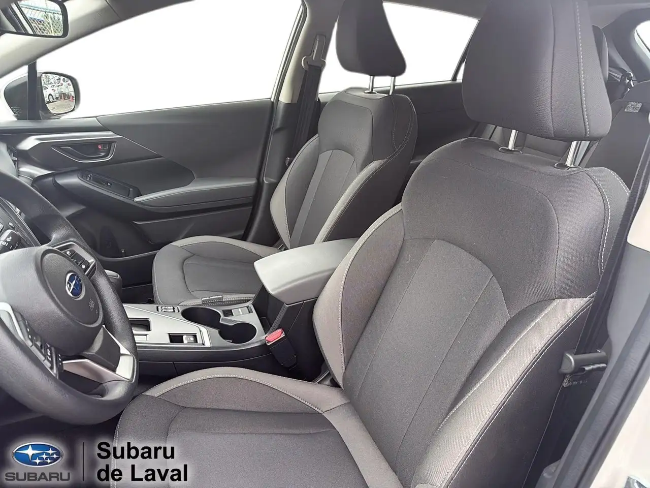 Subaru Impreza снимка Subaru Impreza