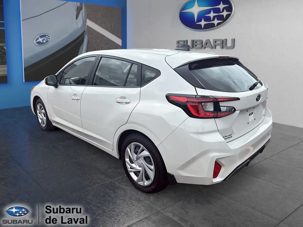 Subaru Impreza снимка Subaru Impreza