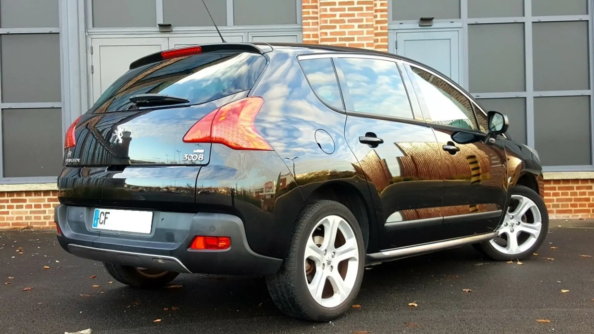 Peugeot 3008 1.6 e-HDi 112ch FAP BMP6 BLUE LION Féline - 2