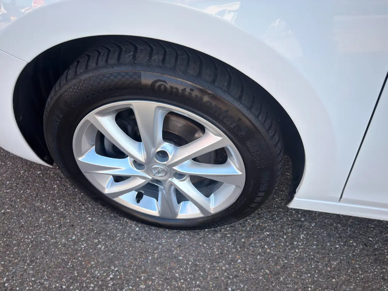 Opel Corsa F Elegance AT Navi,LED,SHZ,Kamera,PDC,Alu,Allwette 8