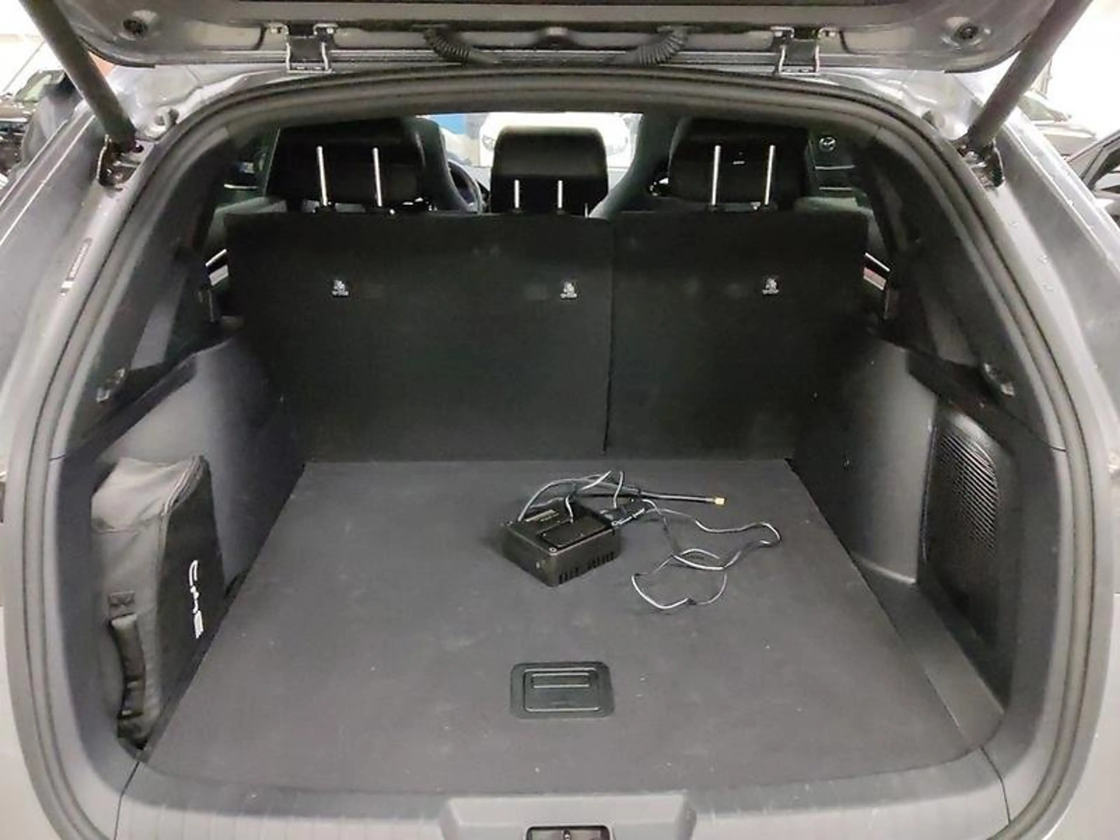 BYD Seal U DM-i 18.3 kWh FWD Boost 360°/ACC/Pano — photo 7