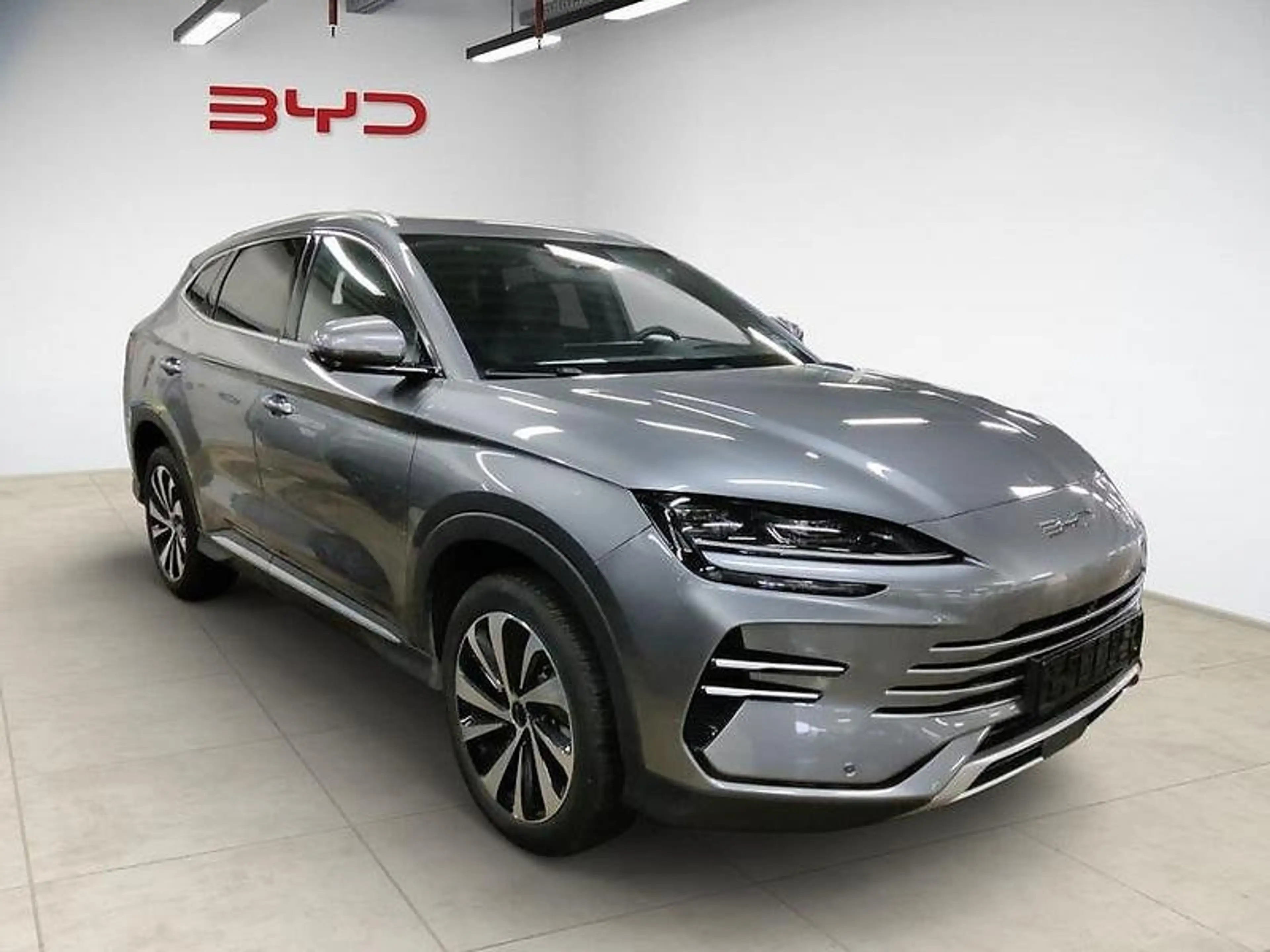 BYD Seal U DM-i 18.3 kWh FWD Boost 360°/ACC/Pano — photo 4