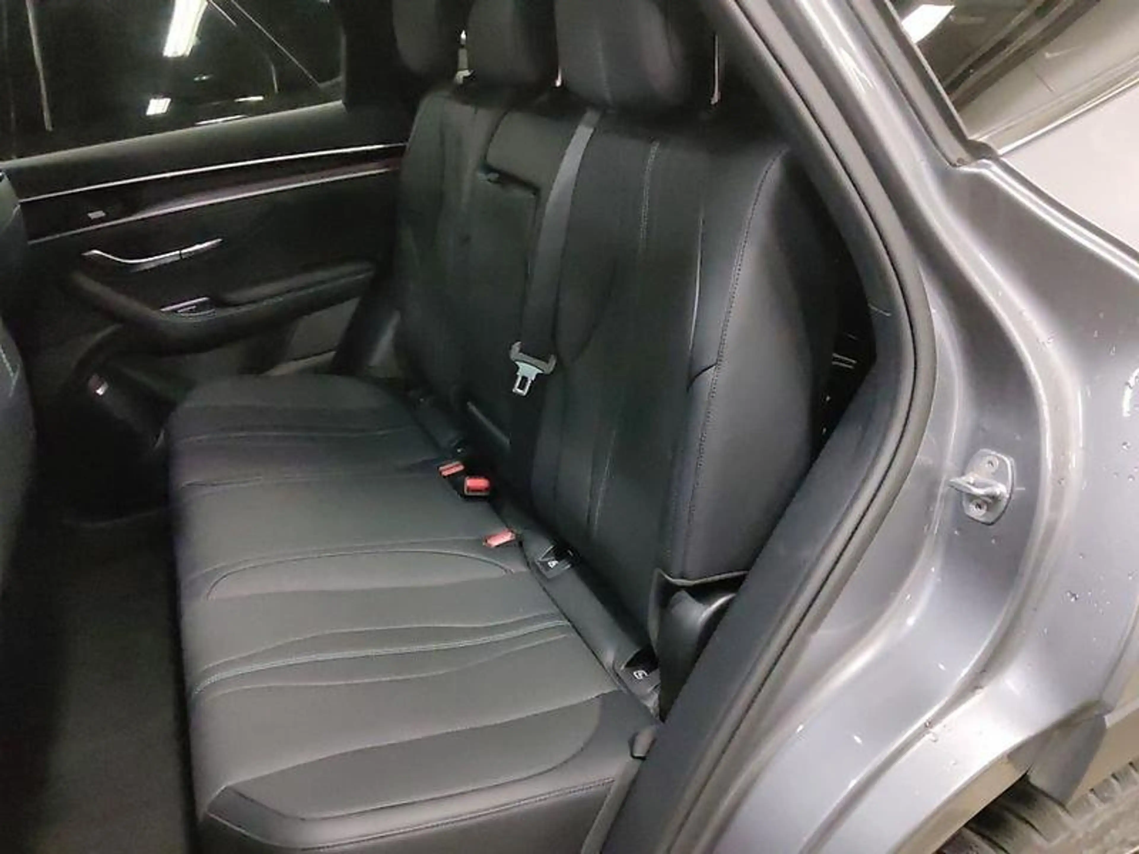 BYD Seal U DM-i 18.3 kWh FWD Boost 360°/ACC/Pano — photo 9