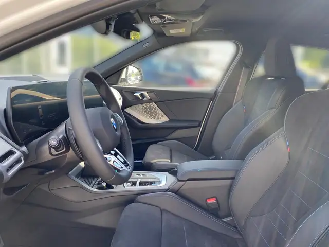 BMW 1 Series view 7