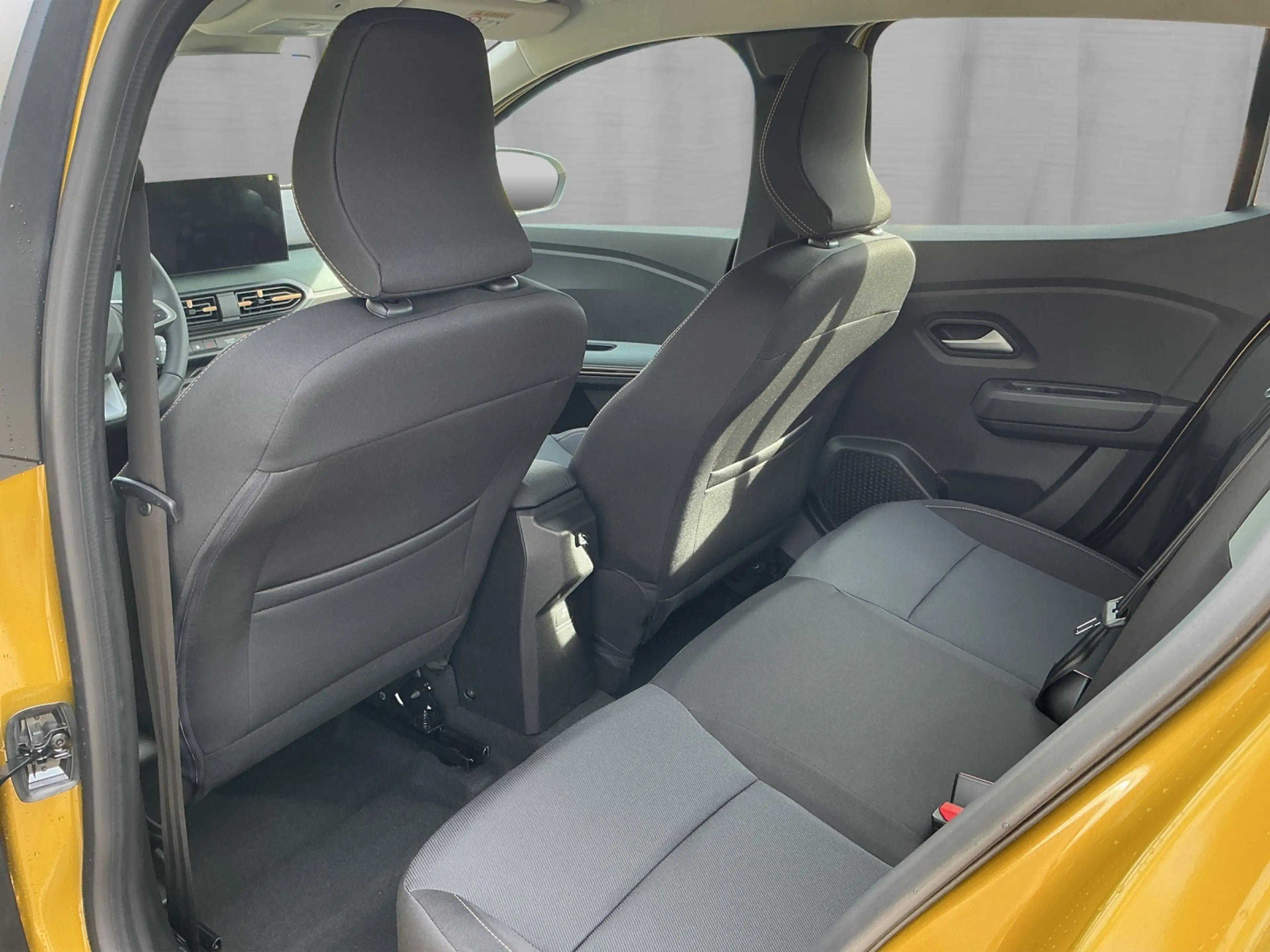 Dacia Sandero III  Stepway Extreme hybrid 155 — photo 16