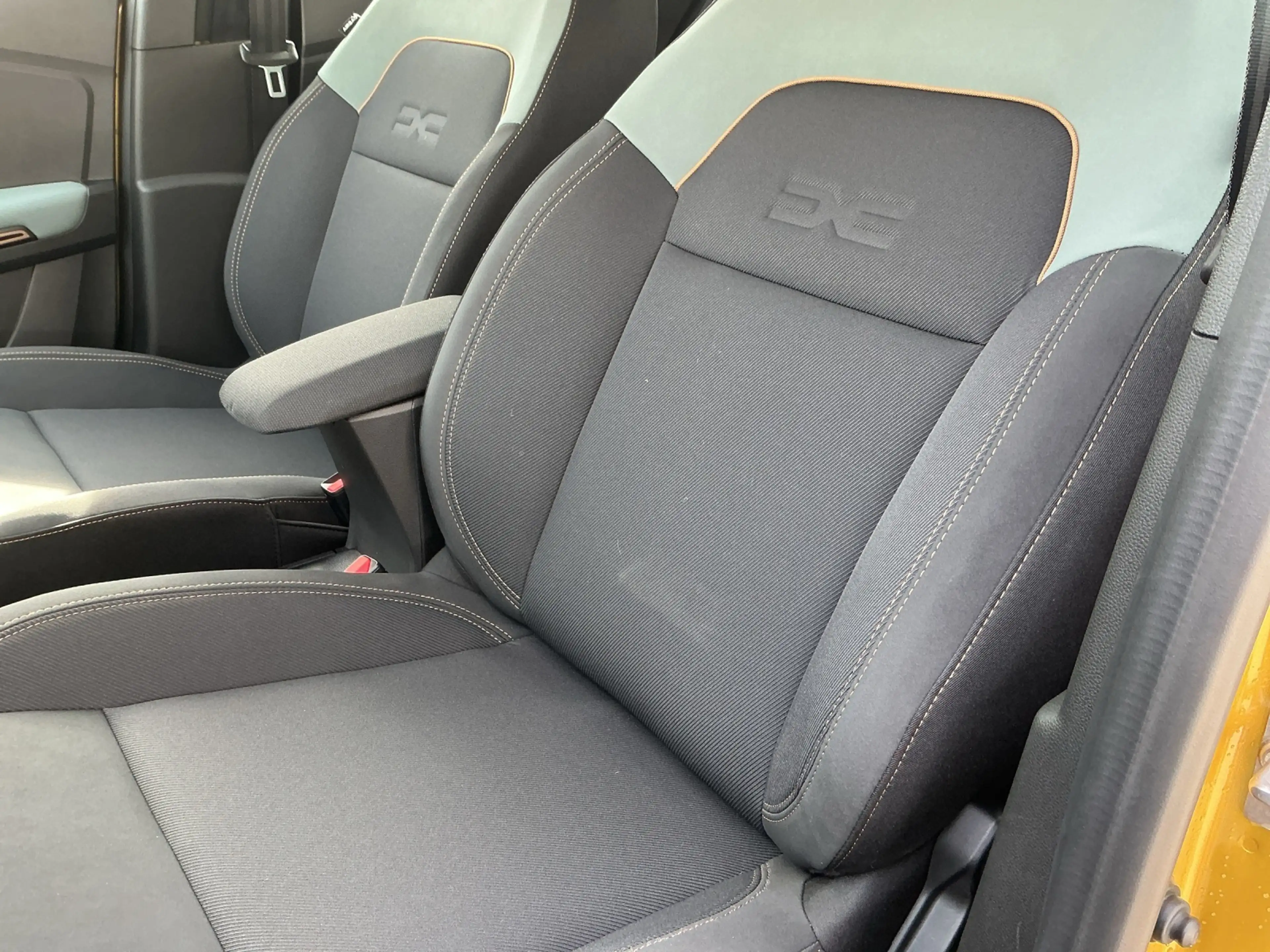 Dacia Sandero III  Stepway Extreme hybrid 155 — photo 18