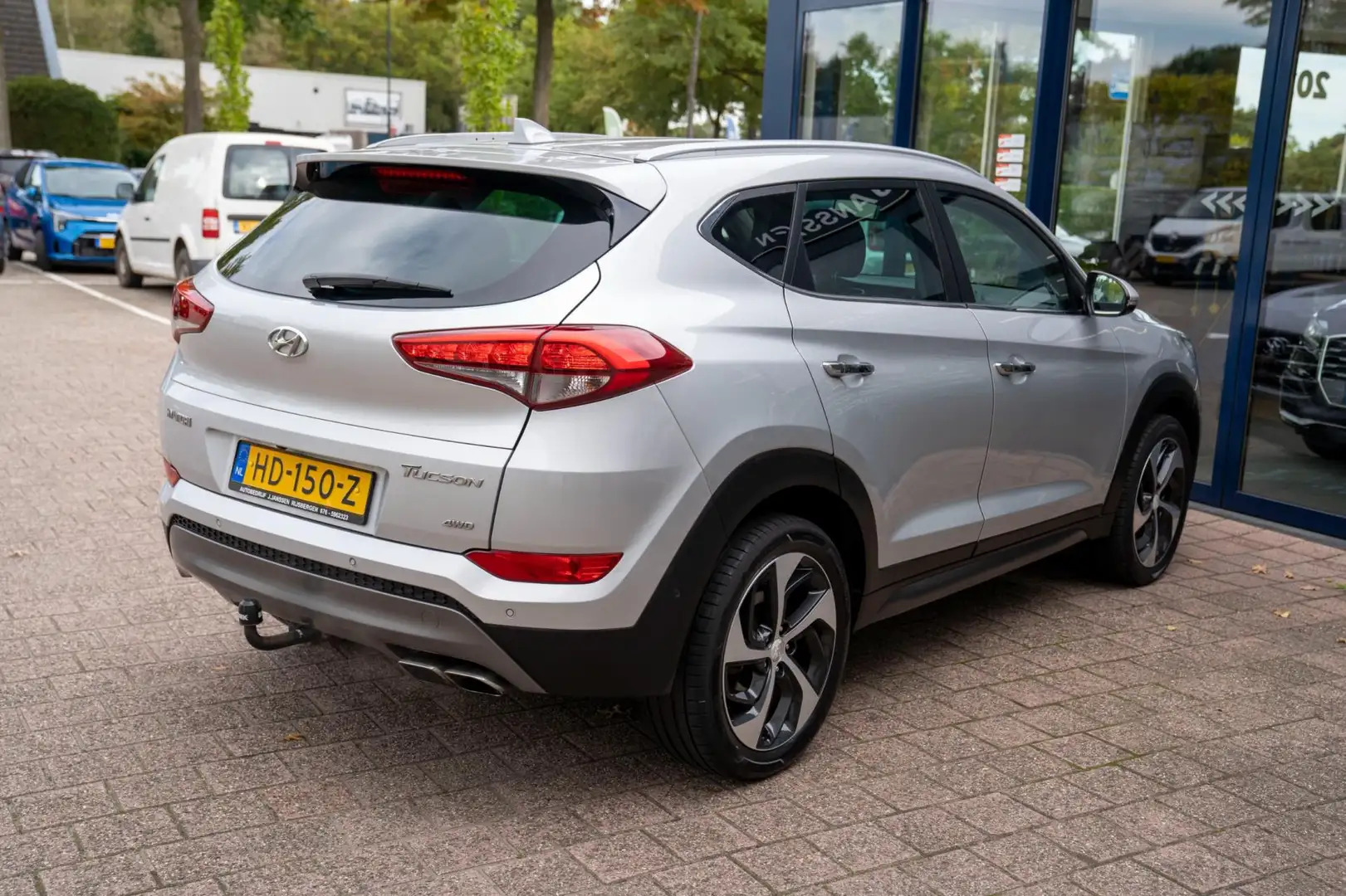Hyundai TUCSON 1.6 T-GDi Premium 4WD|Prijs rijklaar incl 12 mnd g Grijs - 2