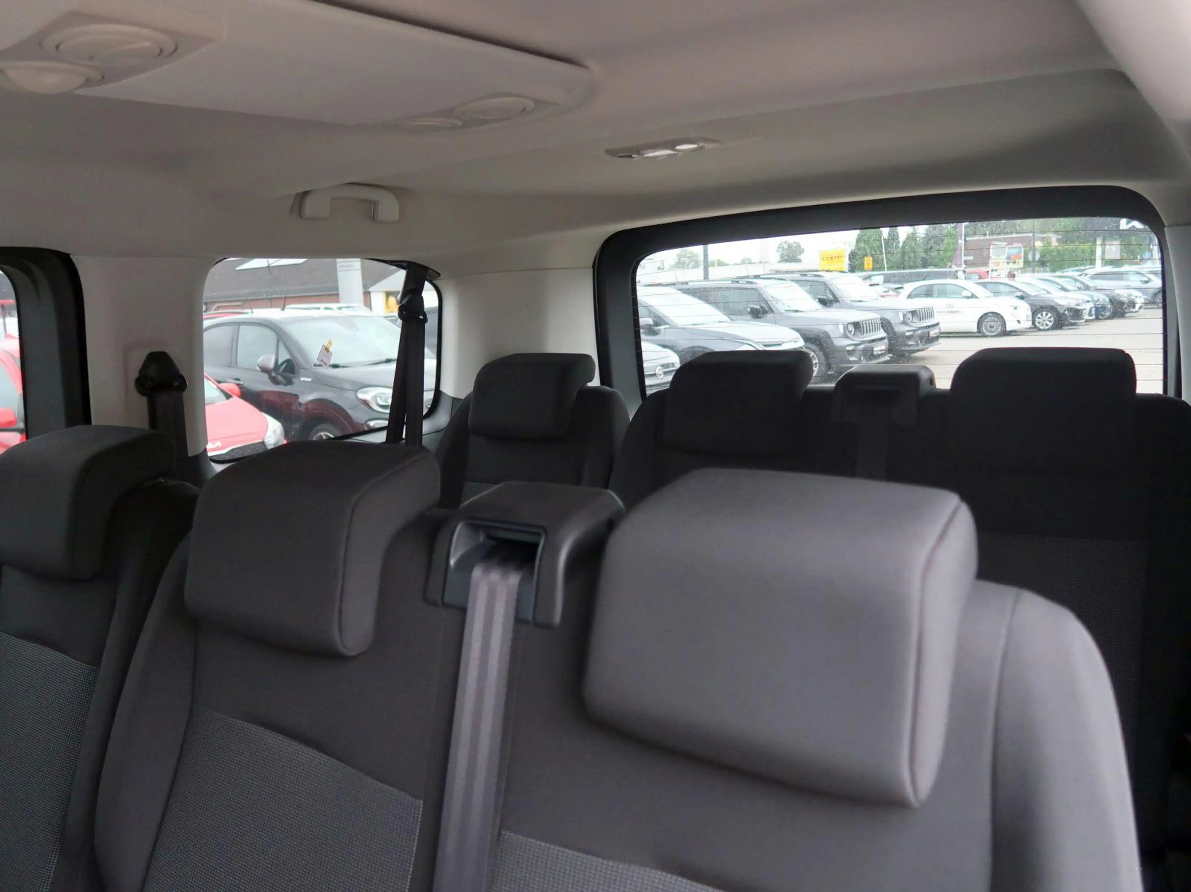 Citroen Spacetourer Plus 180PS,AHK,8 Sitzer,Navi,Carplay — photo 15