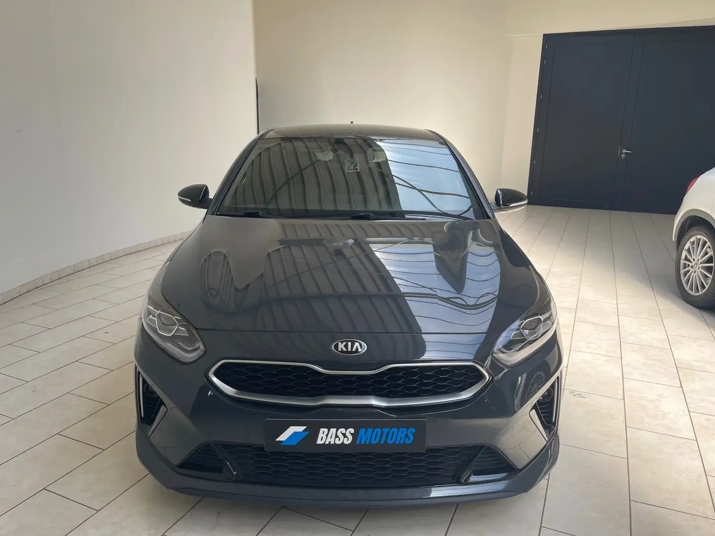 Kia ProCeed / pro_cee'd ProCeed 1.6 CRDi SCR GT LINE Gris - 2