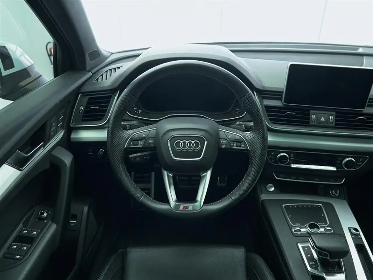 Audi Q5 photo Audi Q5
