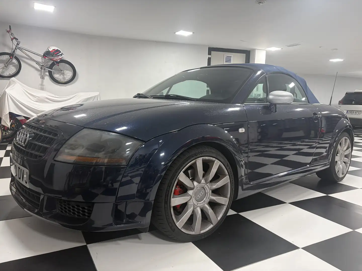 Audi TT Roadster 1.8T - 2