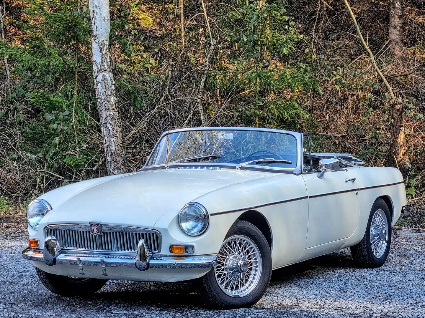 MG MGB 1965  * Full Stock *Nouvelle capote* White - 1