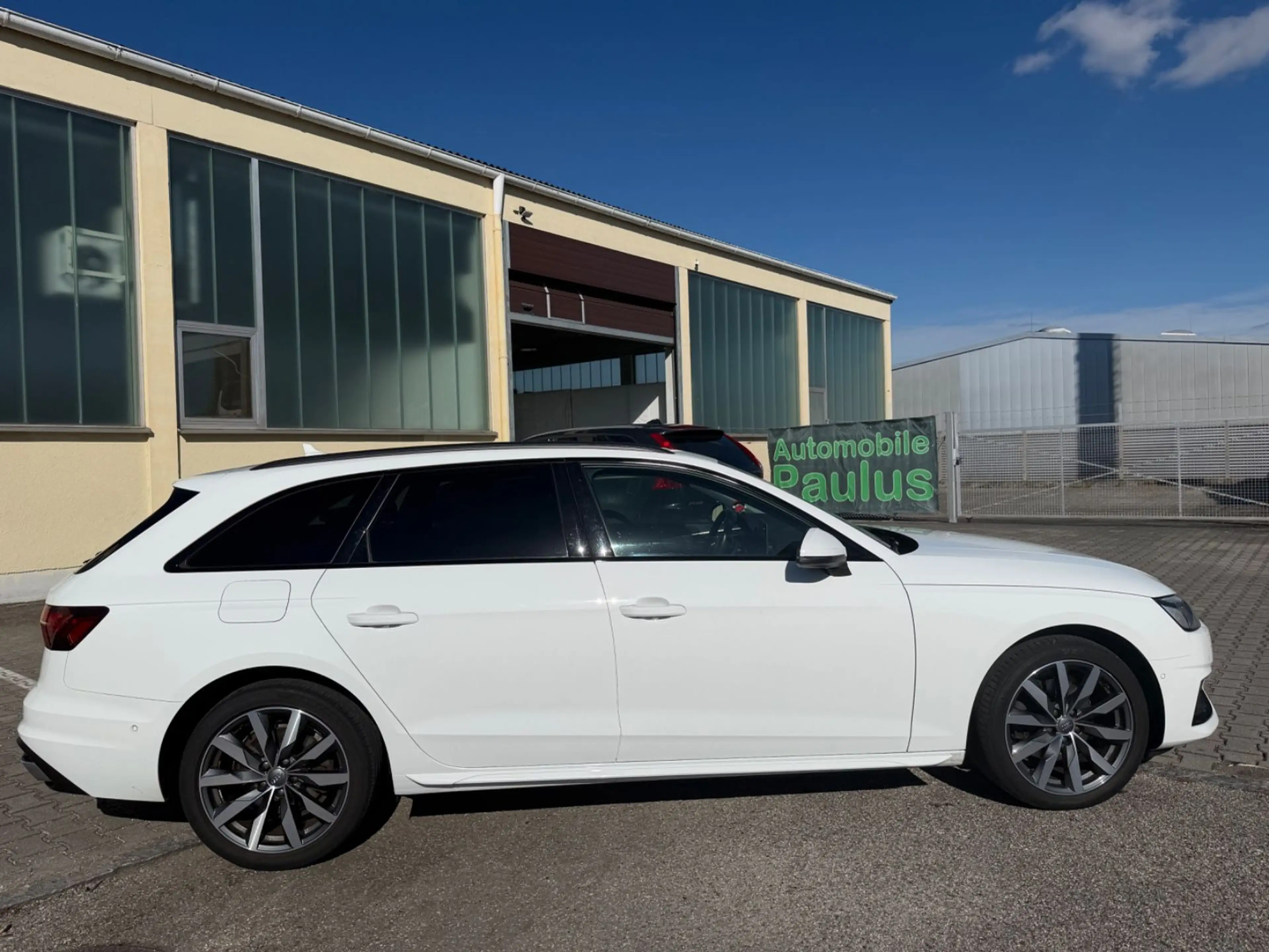 Audi A4 Avant 35 TDI advanced°Aut.°AHK°LED°NAVI° — photo 6