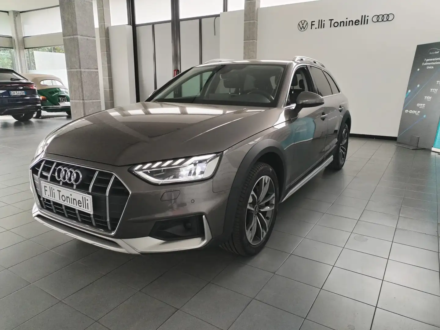 Audi A4 allroad A4 Allroad 2.0 tdi mhev Bus.Evolution quattro Grigio - 2