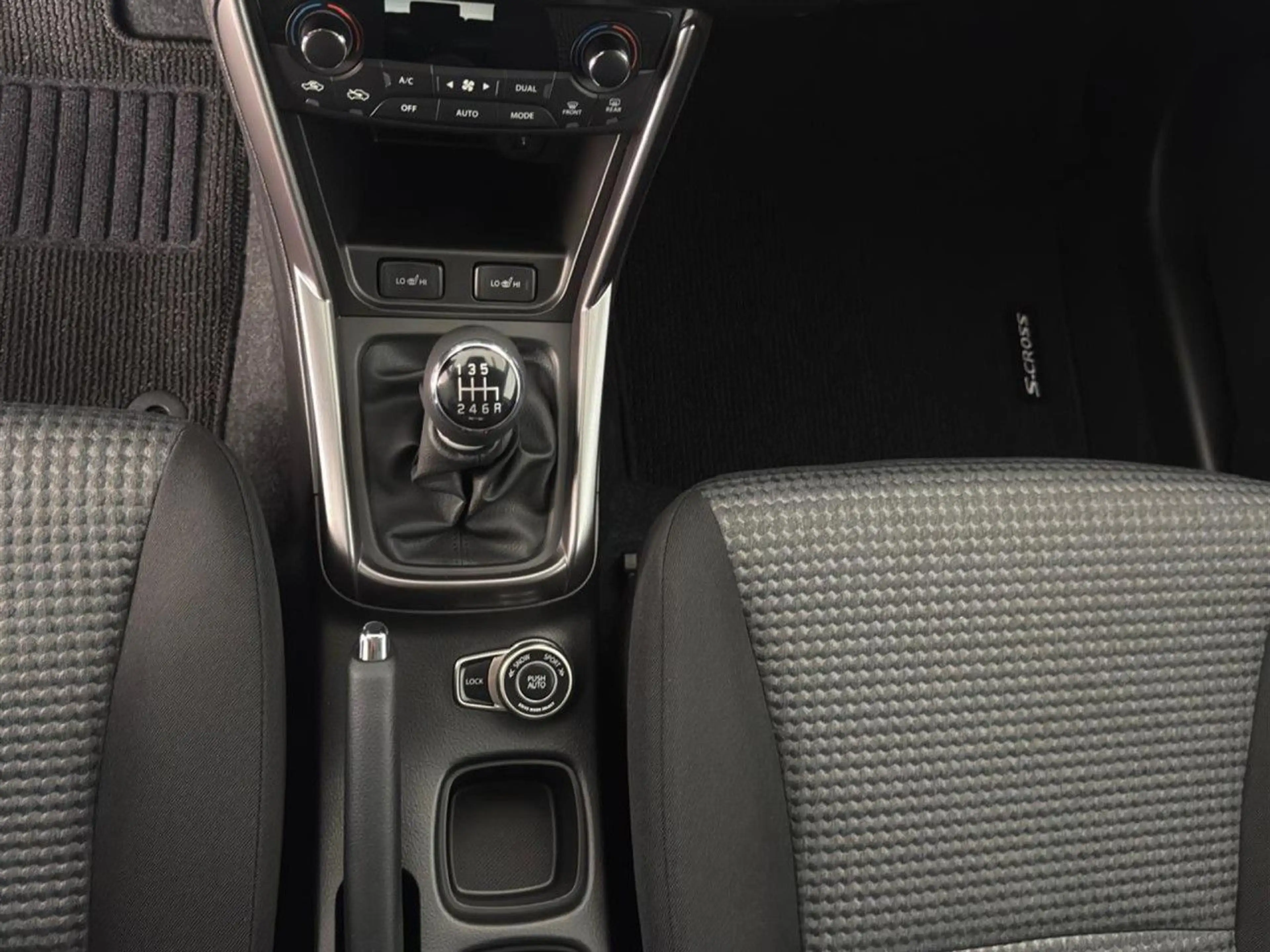 Suzuki SX4 S-Cross S-Cross 1.4 Hybrid Comfort Allgrip AHK RFK PDC Nav — photo 8