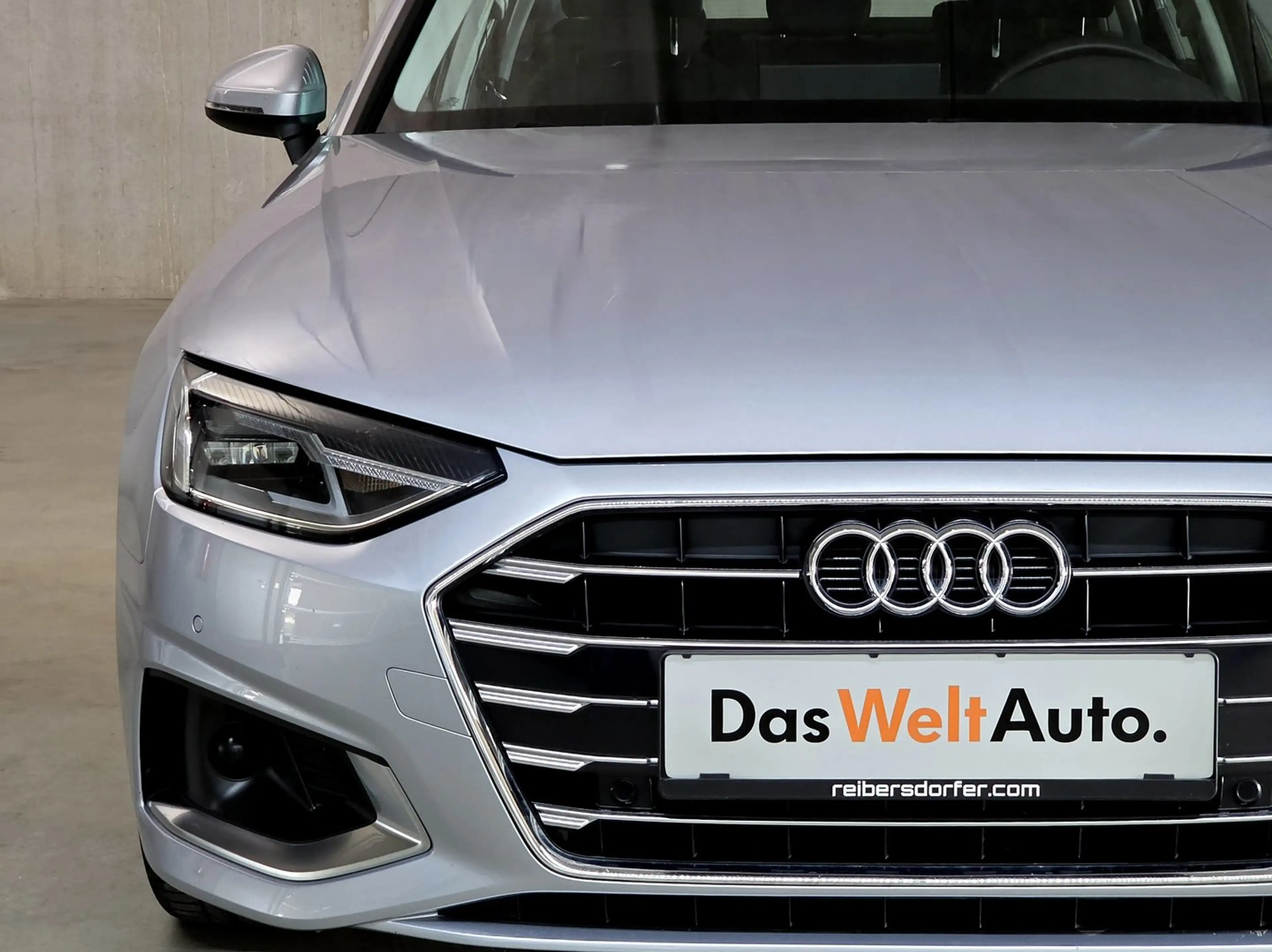 Audi A4 Limousine 30 TDI advanced — photo 5