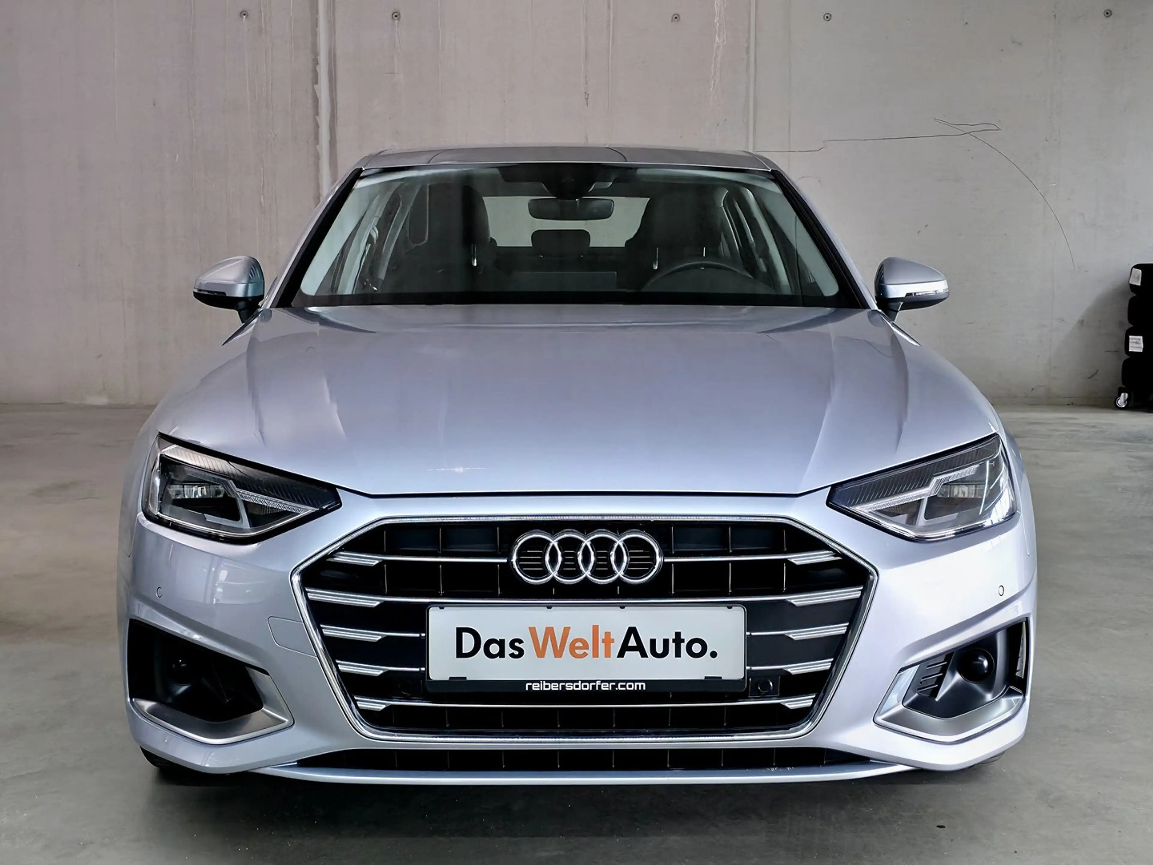 Audi A4 Limousine 30 TDI advanced — photo 4