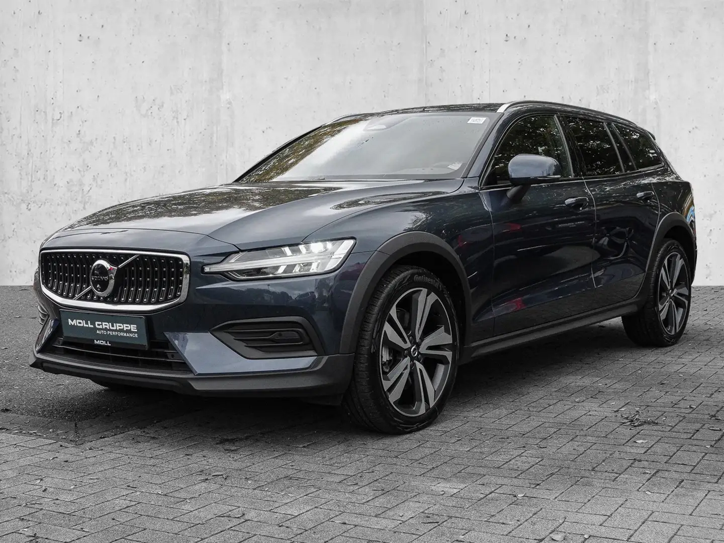 Volvo V60 V 60 Cross Country B4 AWD Plus Pano LED Harman/Kar Blau - 2